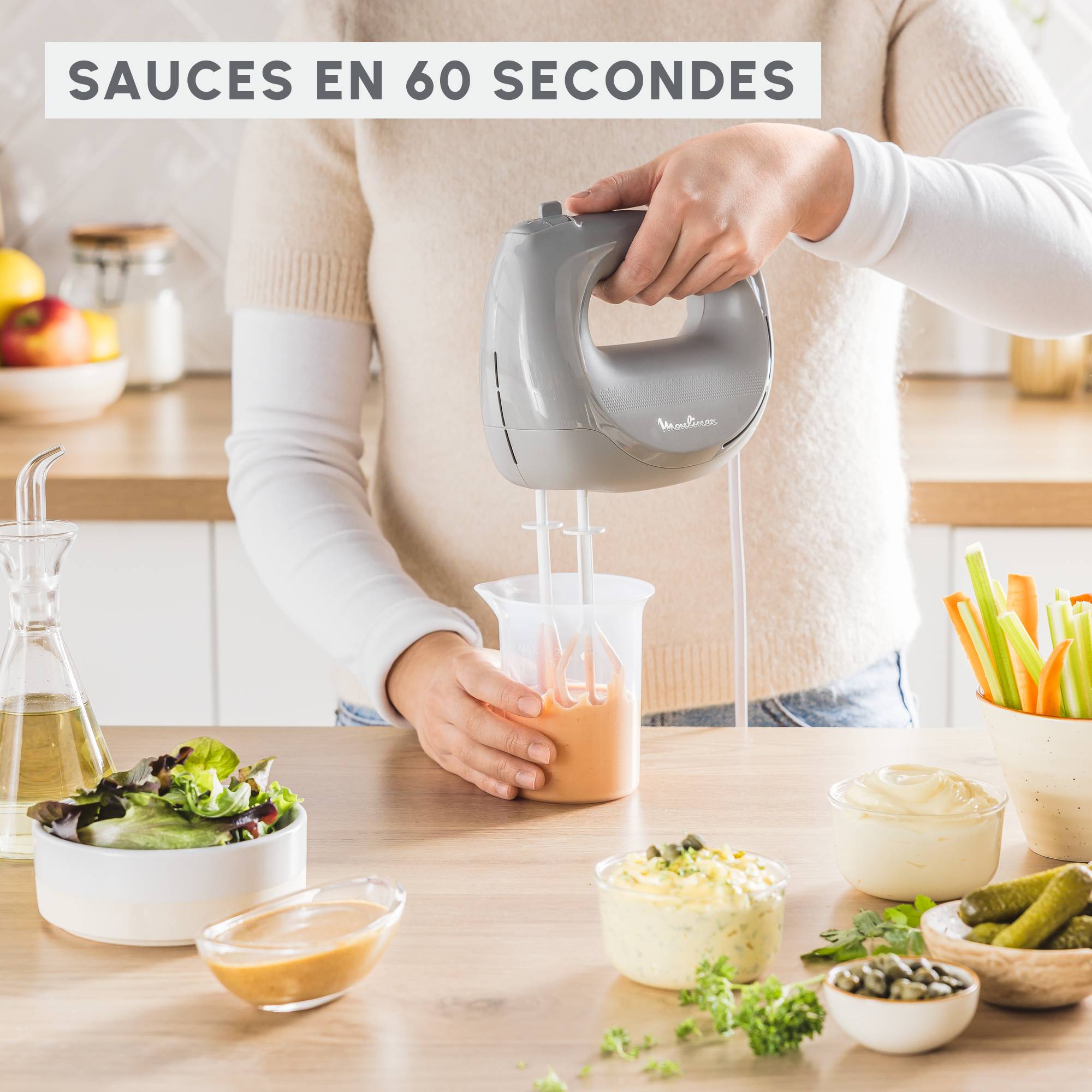 Easy Max HM262BF0 Batteur- 300W - 5 vitesses - 2 accessoires