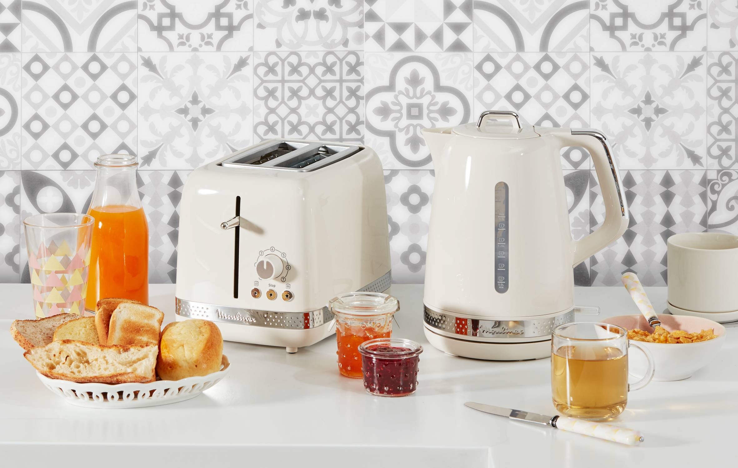 Soleil FG381A10 Cafetière à filtre - 15 tasses