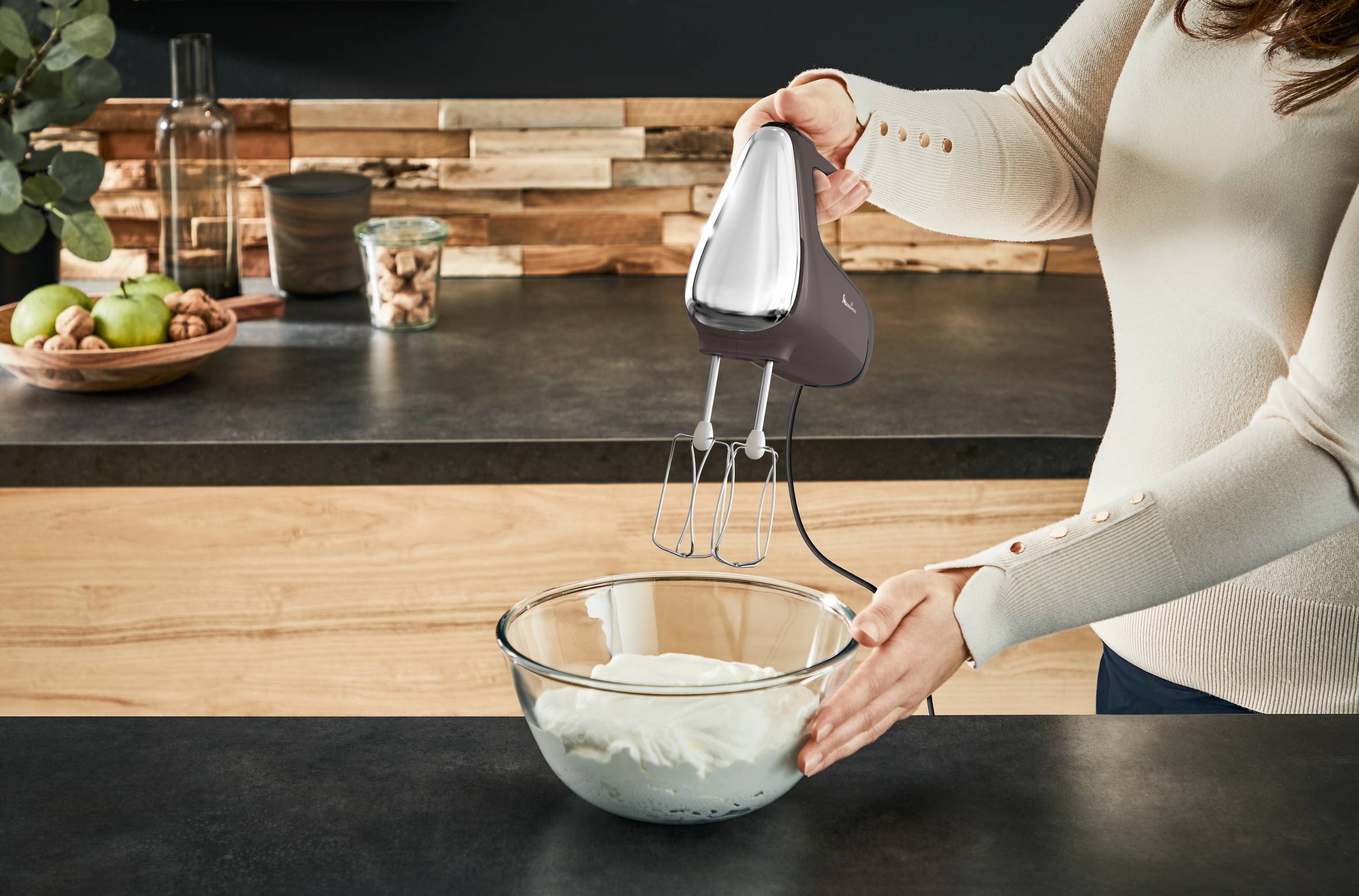 PowerMix HM650E10 Batteur - 600W - 4 accessoires - Silencieux