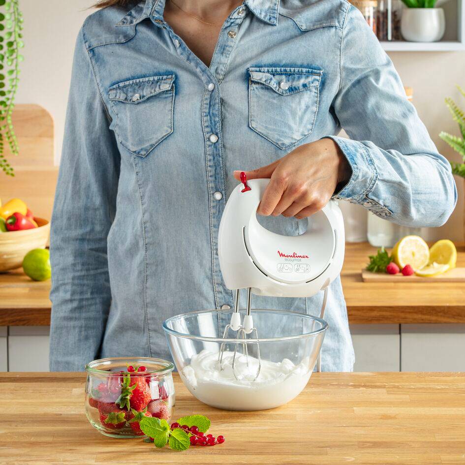 Easy Max HM2501B1 Handmixer - 200W - 4 accessoires