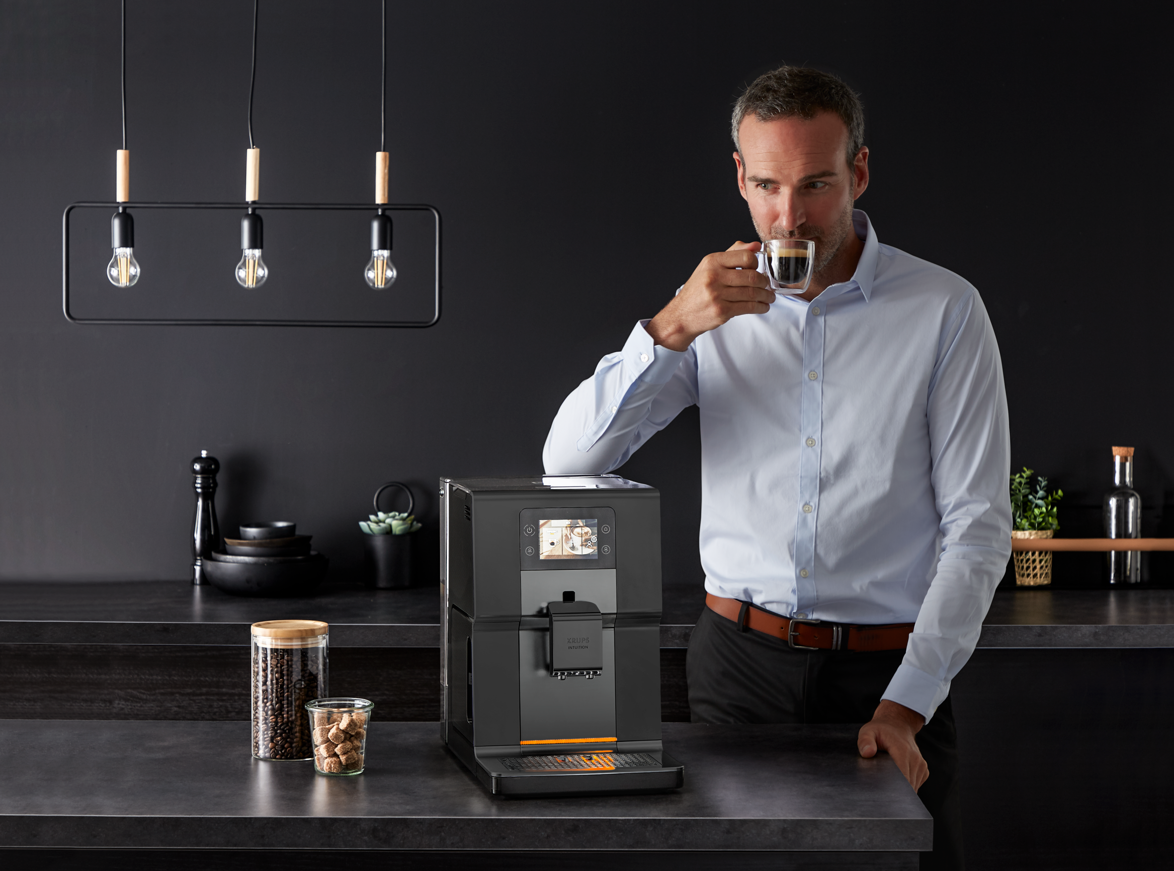 Intuition Preference+ EA875U10 Machine à Espresso automatique à grains - 15 recettes de café - 3L