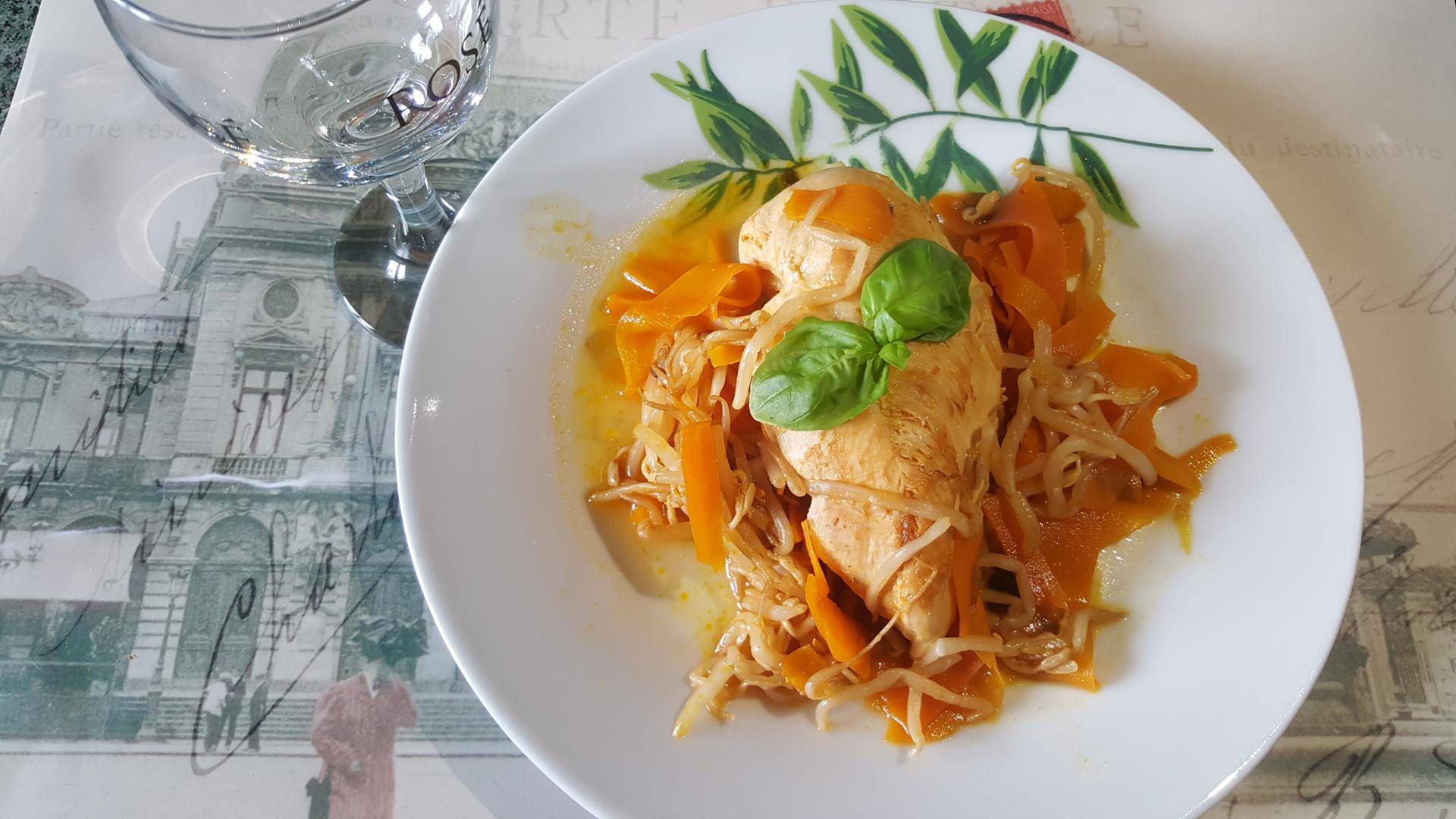 Poulet aux carottes et soja - Recepten Cookeo | Moulinex