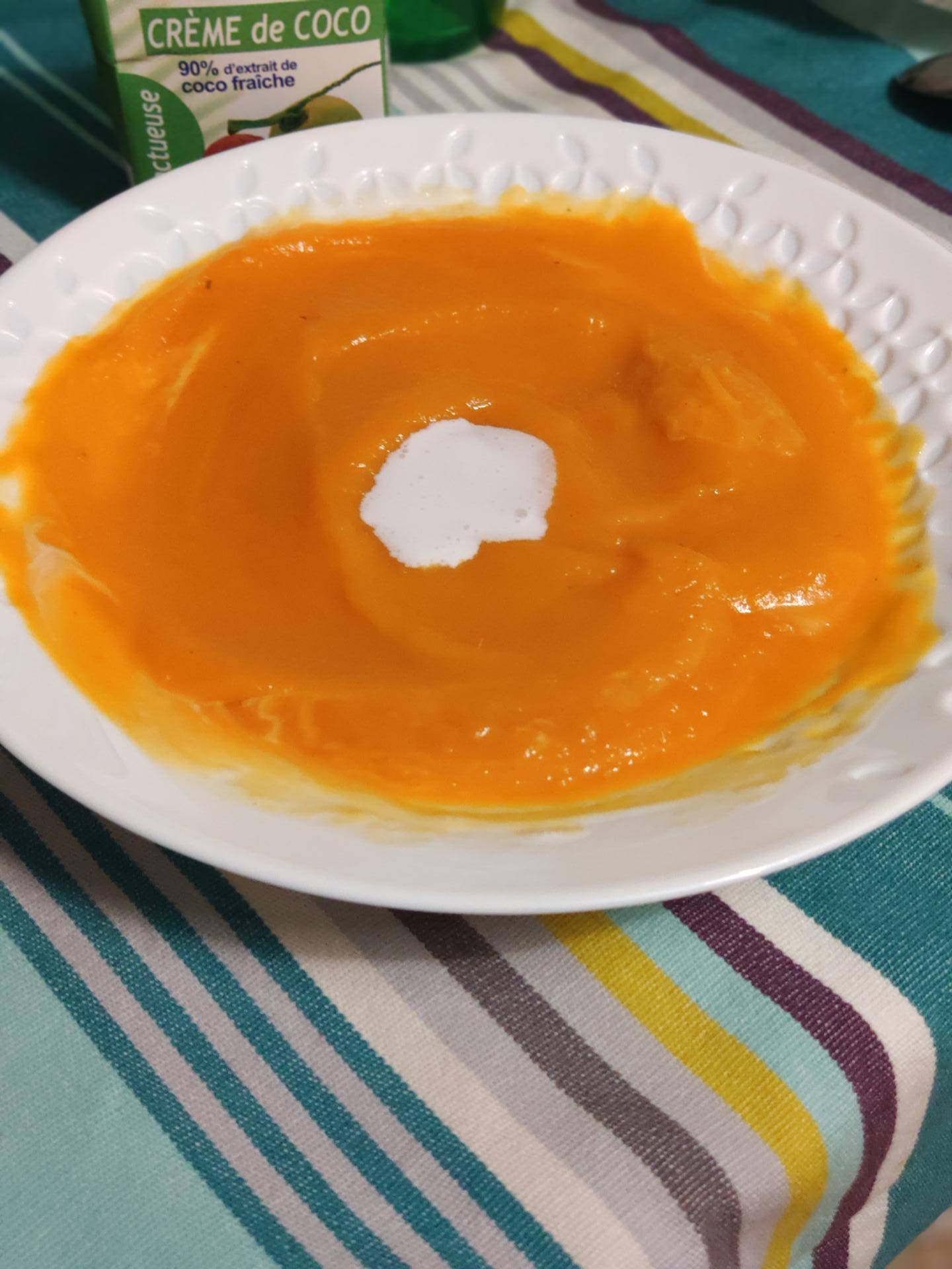 Velouté de butternut et pâte douce à la crème de coco - Recepten Cookeo | Moulinex
