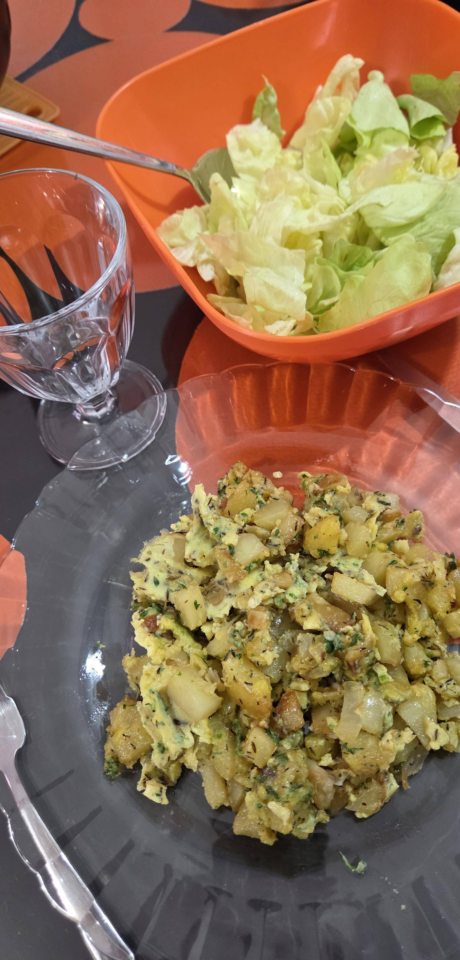 Pommes de terre persillées en omelette - Recette Cookeo Infinity Autostir | Moulinex