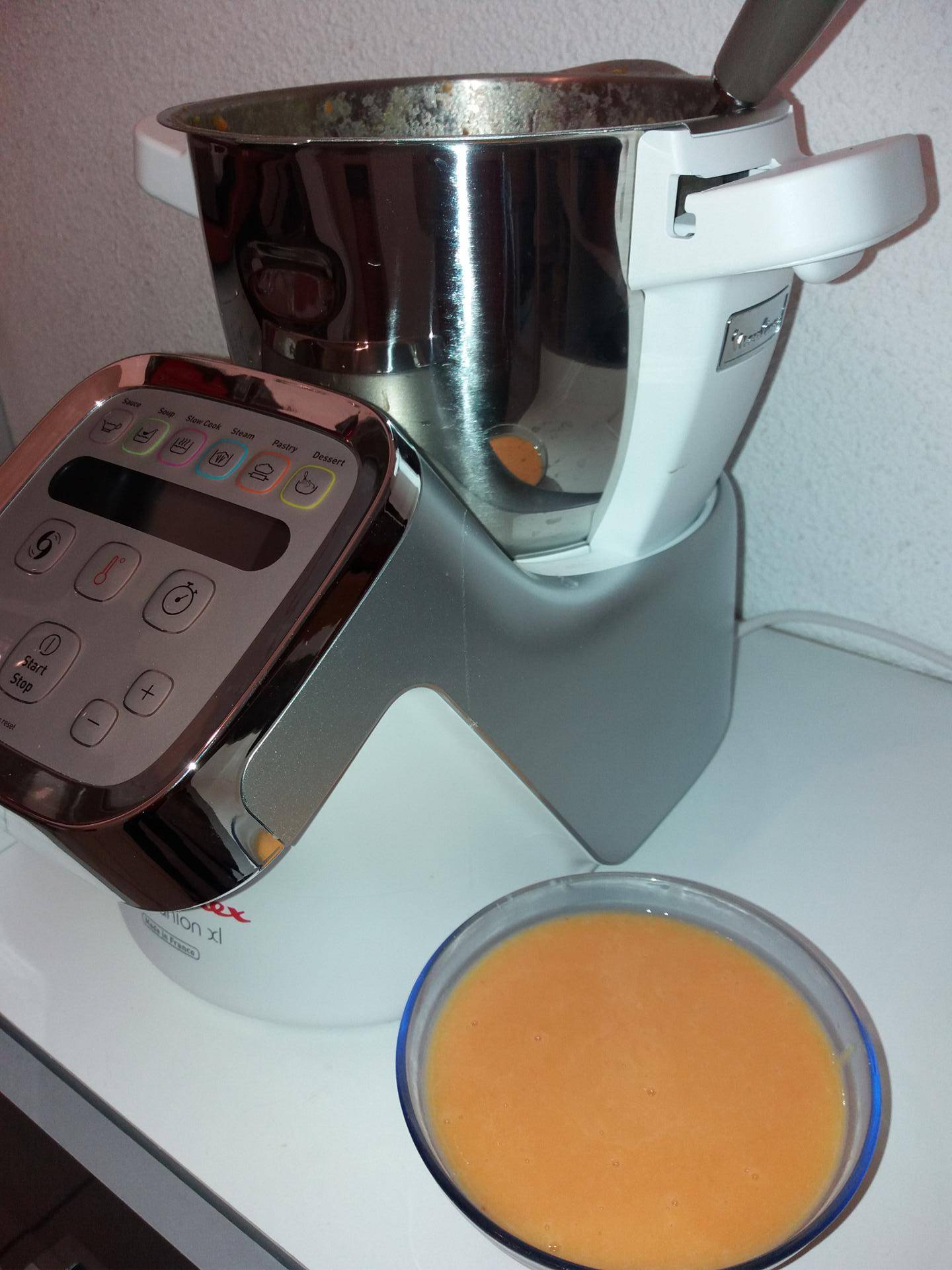 Velouté potiron, carotte et lait de coco - Recepten Companion XL | Moulinex