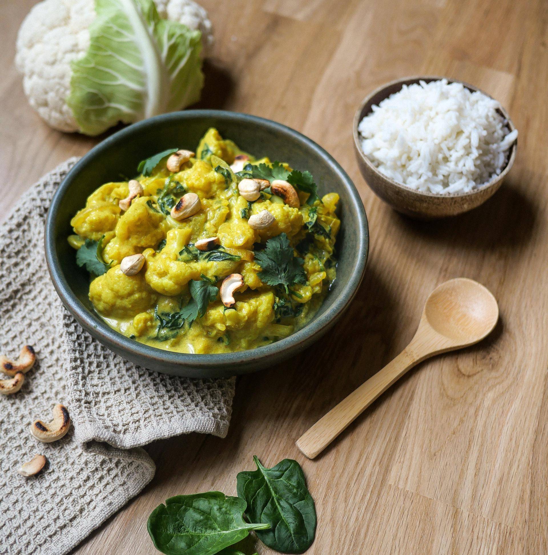 Curry de chou-fleur noix de cajou et coriandre - Recette Cookeo | Moulinex