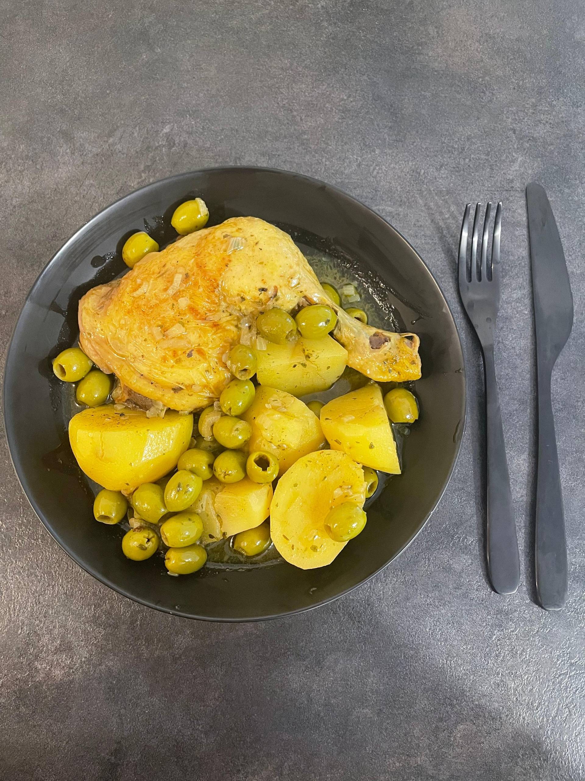 Poulet aux Olives et aux Pommes de terre - Recepten Cookeo | Moulinex