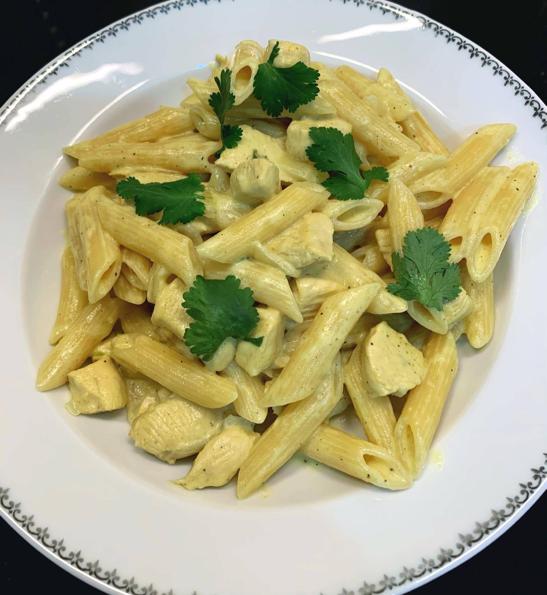 Penne poulet sauce curry et crème de coco - Recepten Cookeo V3 | Moulinex