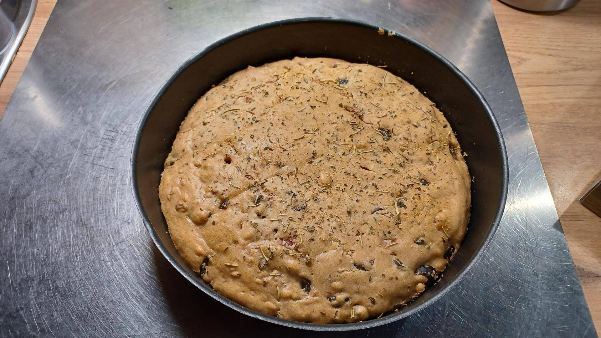 Gâteau olives jambon herbes de Provence - Recette Companion XL | Moulinex
