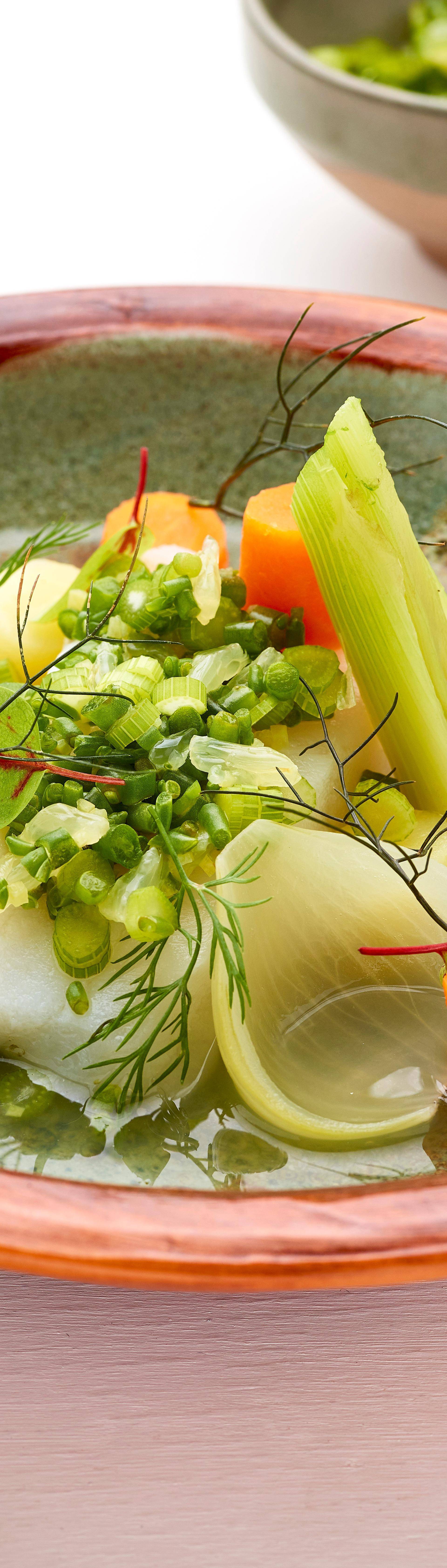 Pot au feu de cabillaud (Chef Mohammed Henni - Restaurant Château de Saulon, Saulon la Rue) - Recette Cuiseur vapeur | Moulinex