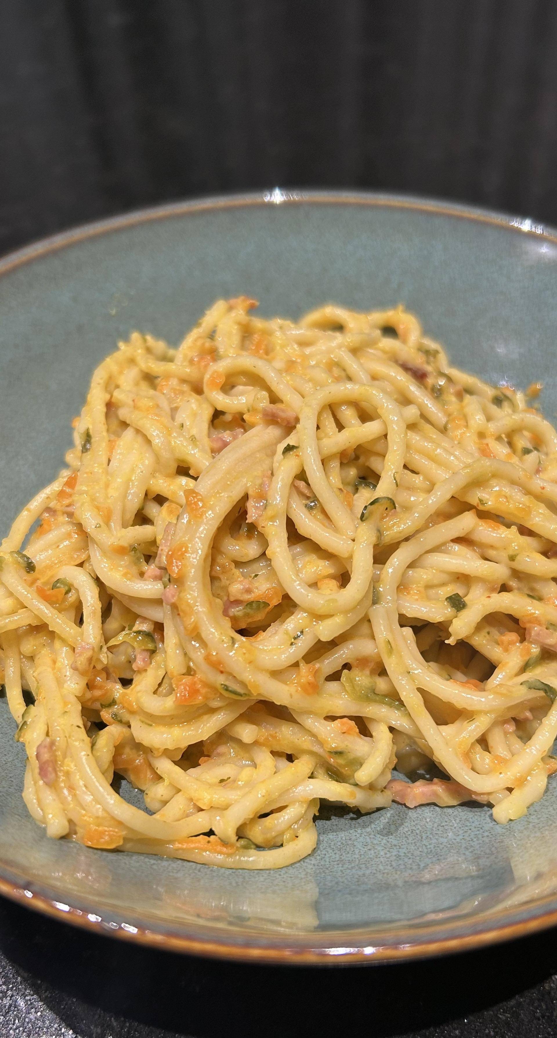 One pot Carbonara jambon légumes - Recette Cookeo | Moulinex