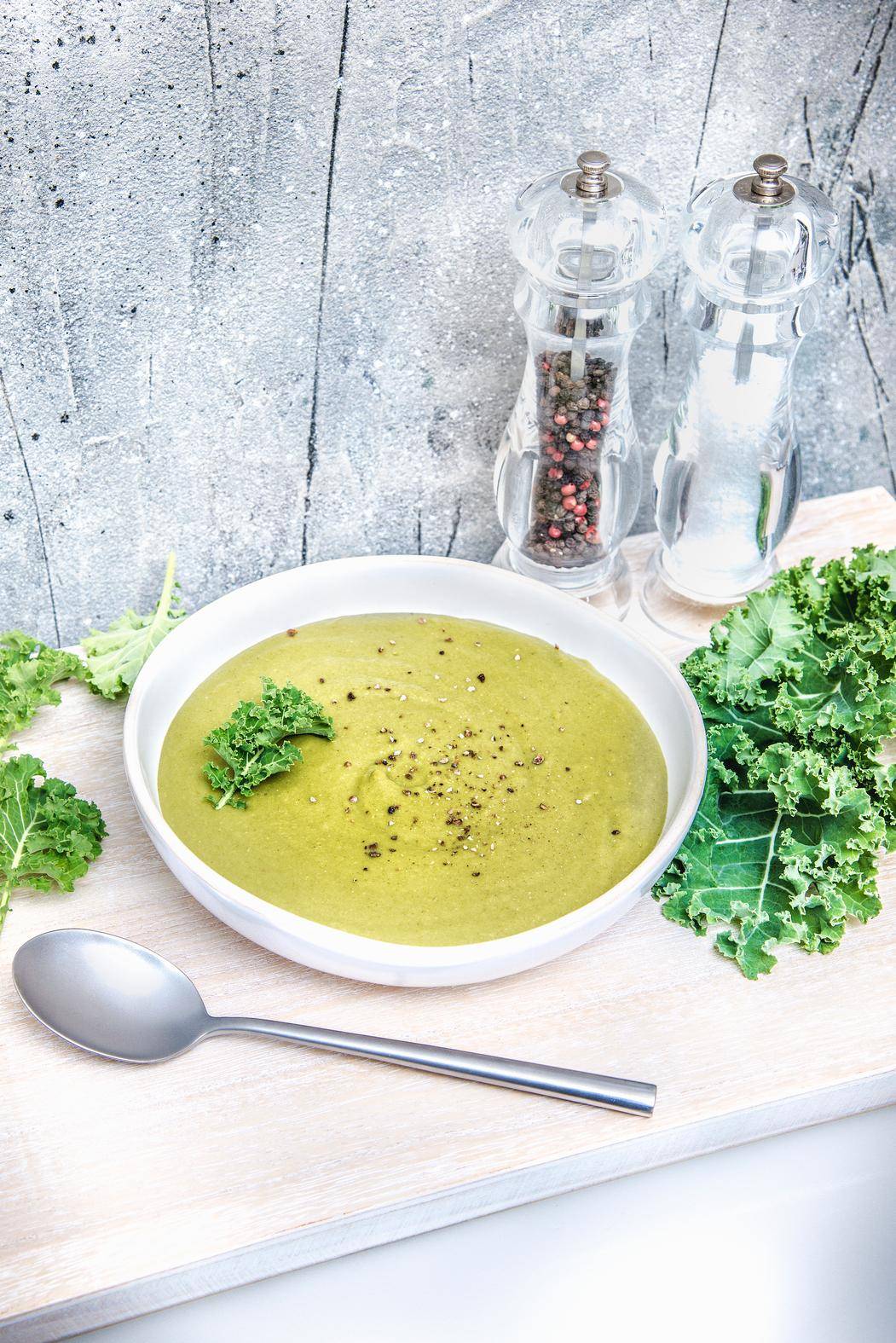 Soupe détox au chou kale pois cassés et tofu - Recepten undefined | Moulinex