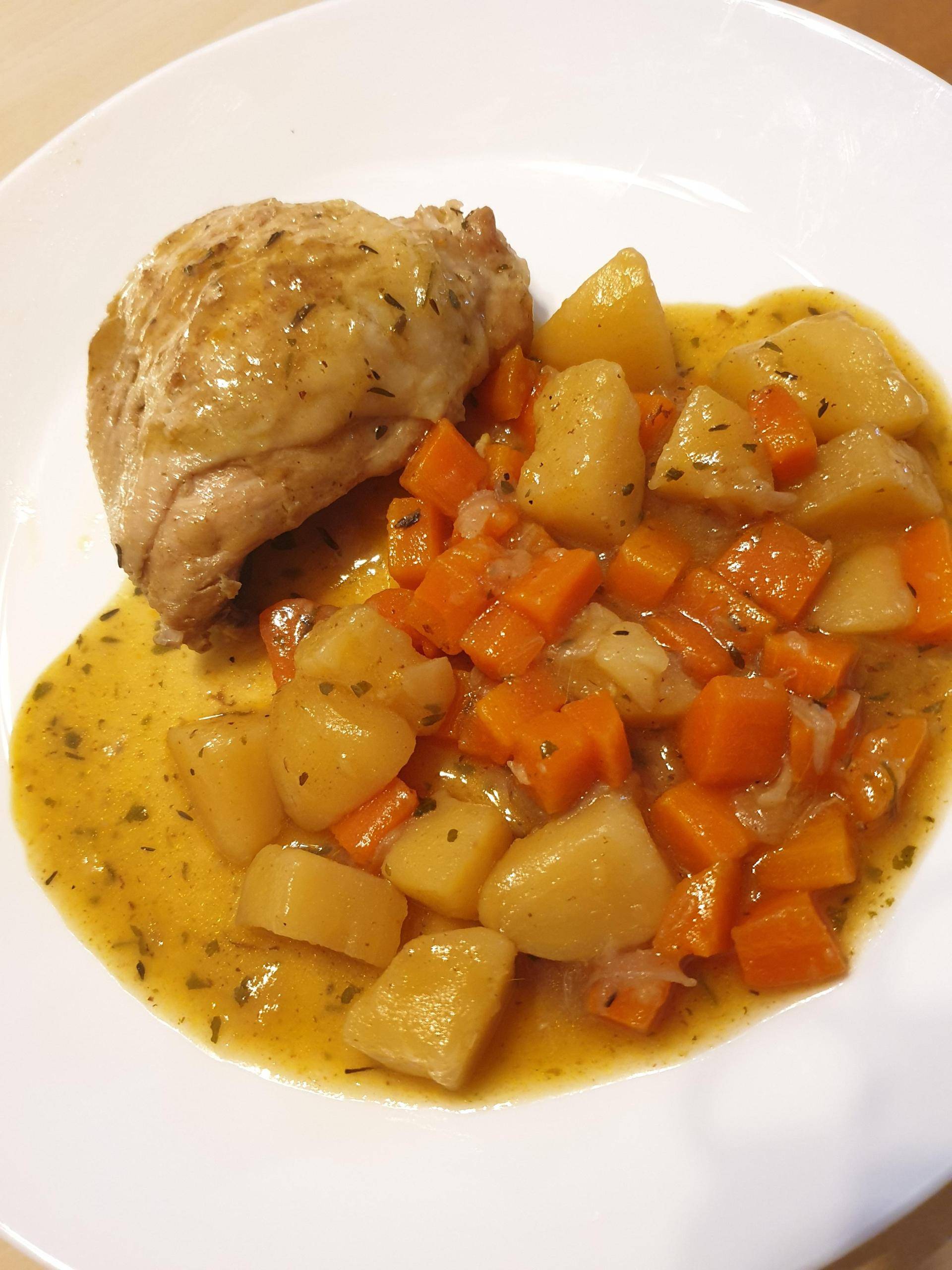 POULET aux CAROTTES et POMMES DE TERRE - Recepten Cookeo | Moulinex