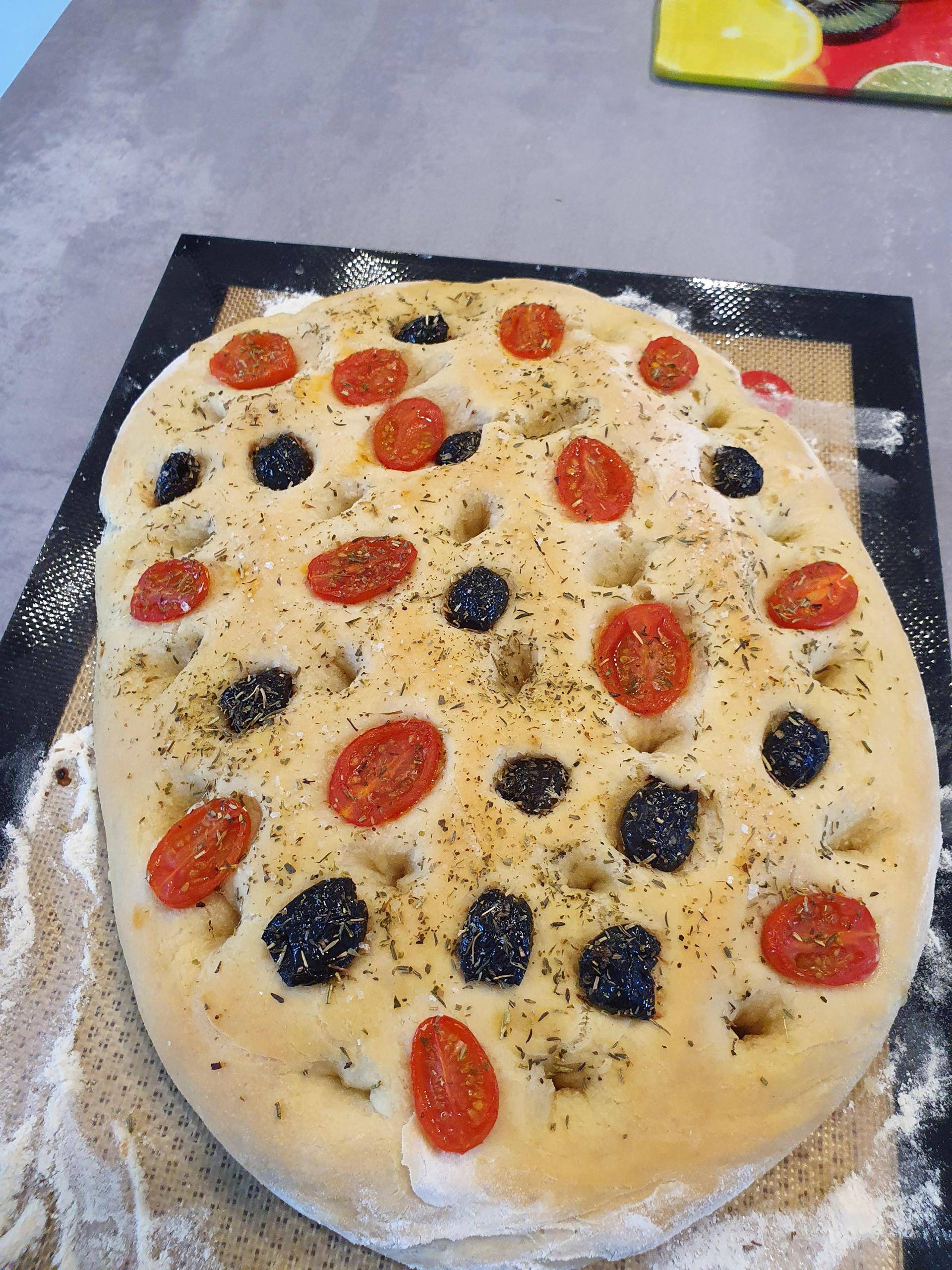 Foccacia olives noires tomates cerises - Recepten Companion Connect XL | Moulinex