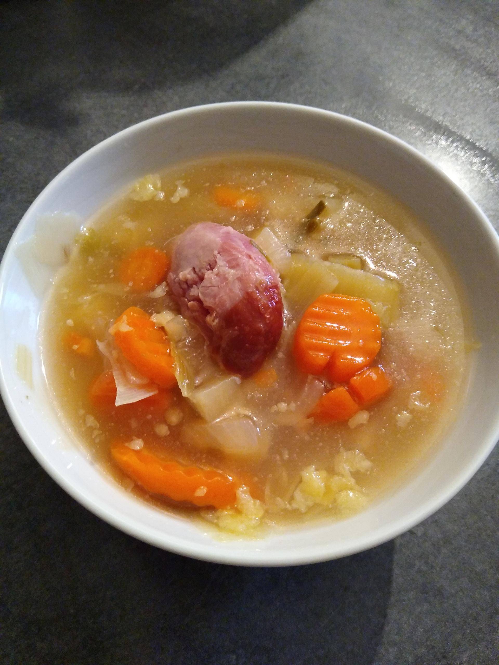 Bouillon de légumes et jarret de porc fumé - Recepten Cookeo | Moulinex