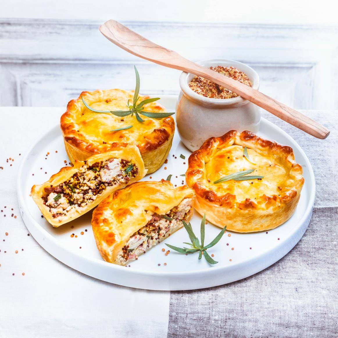 Tourte individuelle au poulet, estragon et moutarde ancienne - Recepten Companion | Moulinex