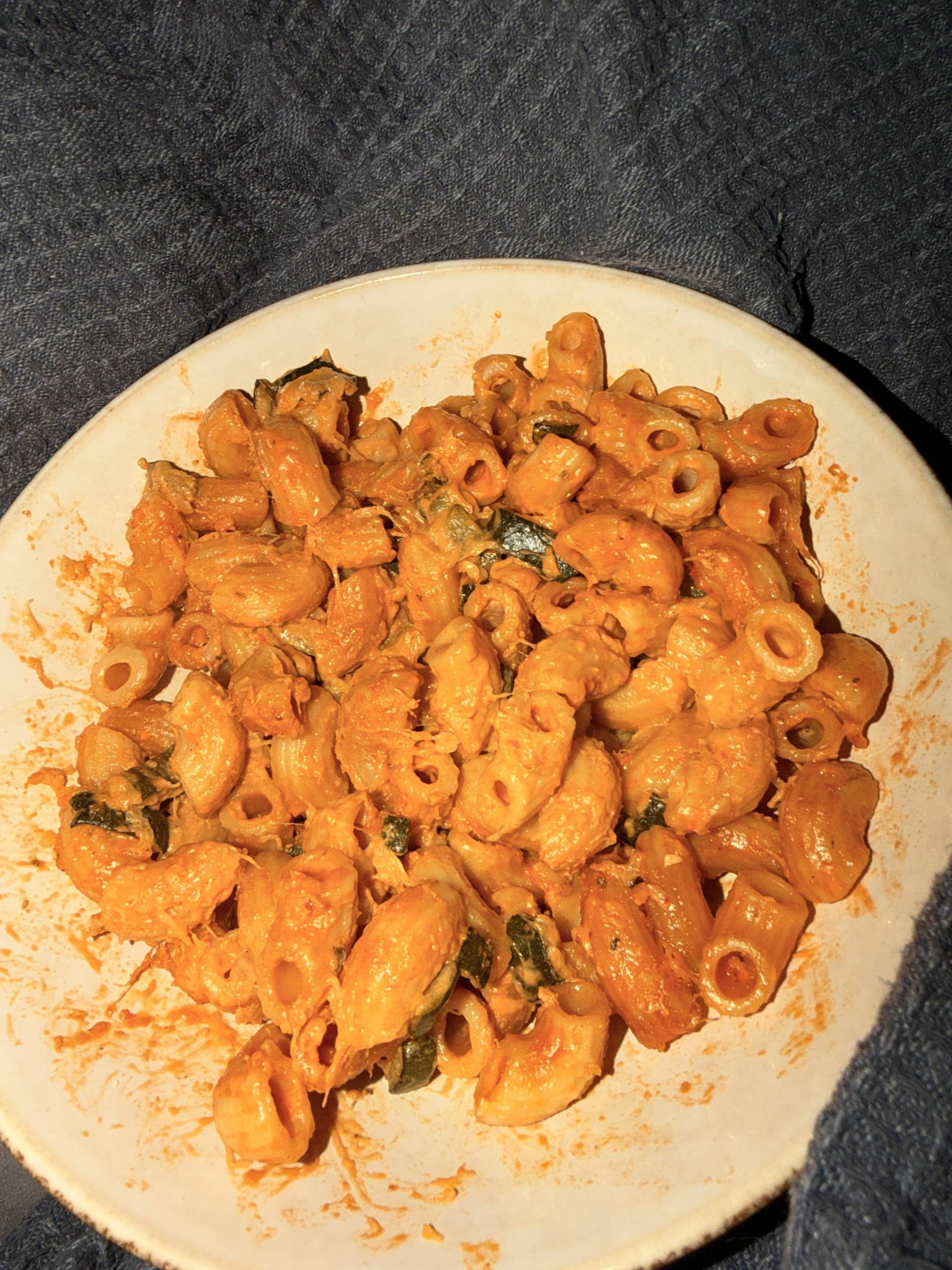 Pâtes courgettes et pesto rouge - Recette Cookeo | Moulinex