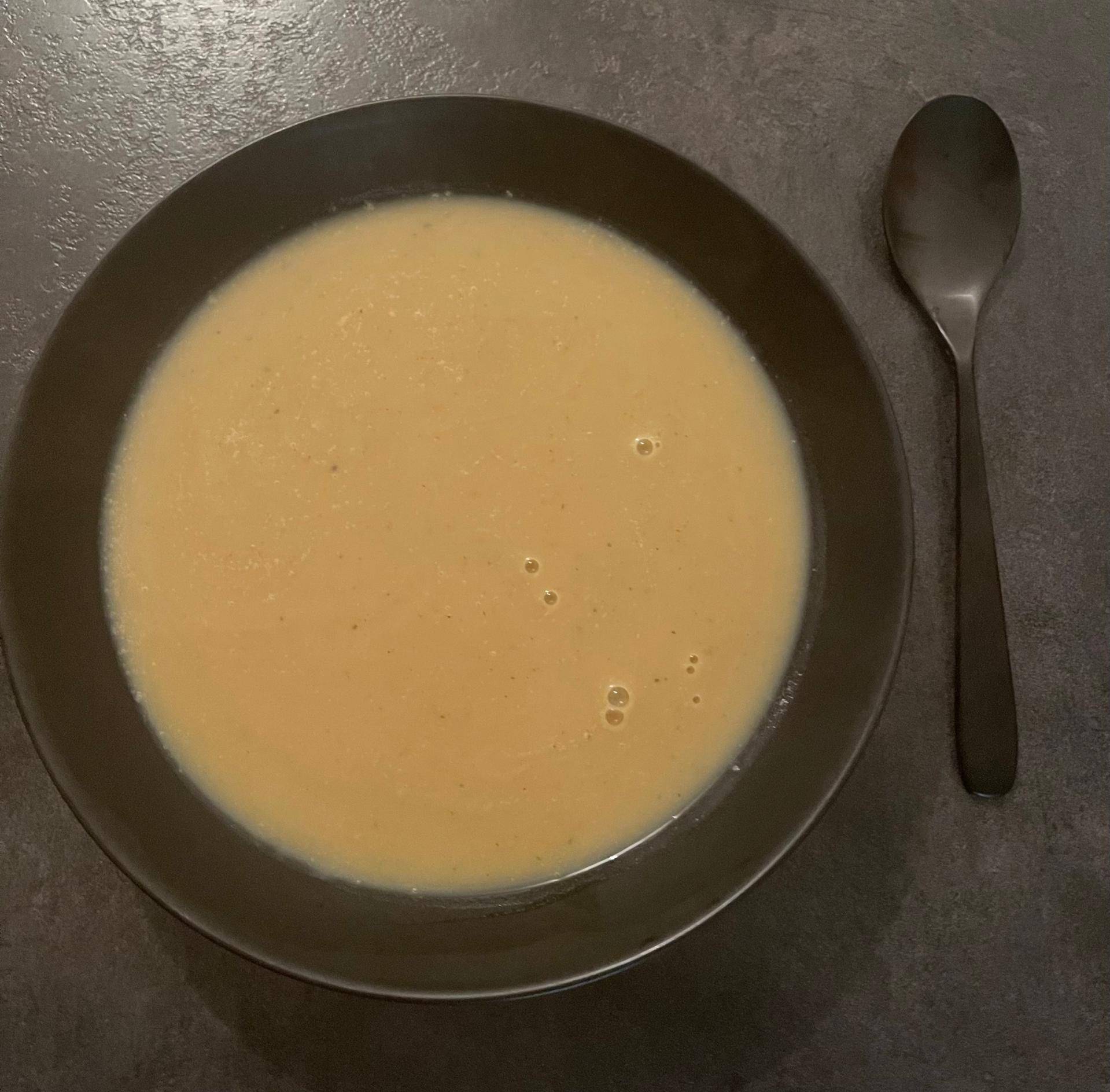 Soupe à la courgette, pomme de terre, oignons et vache qui rit - Recepten Cookeo V3 | Moulinex