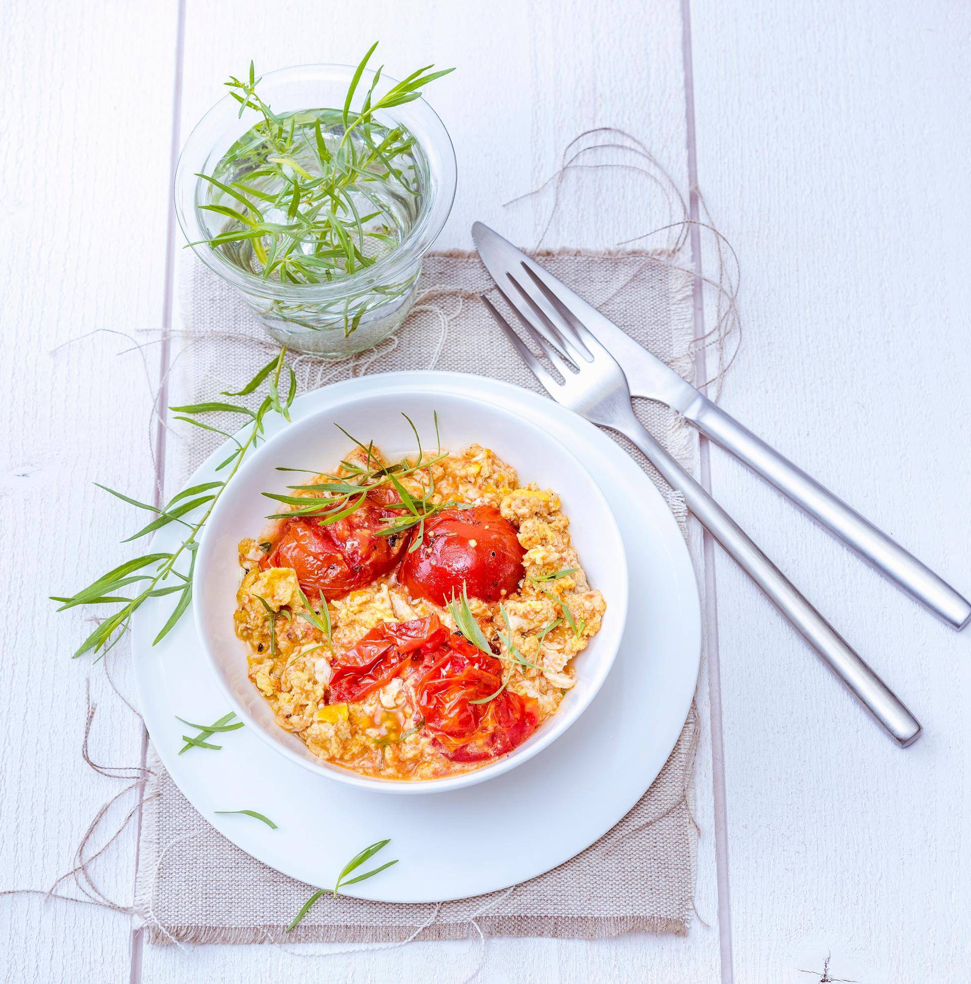 Brouillade d'œufs à l'estragon et aux tomates confites - Recette Cook'in One | Moulinex