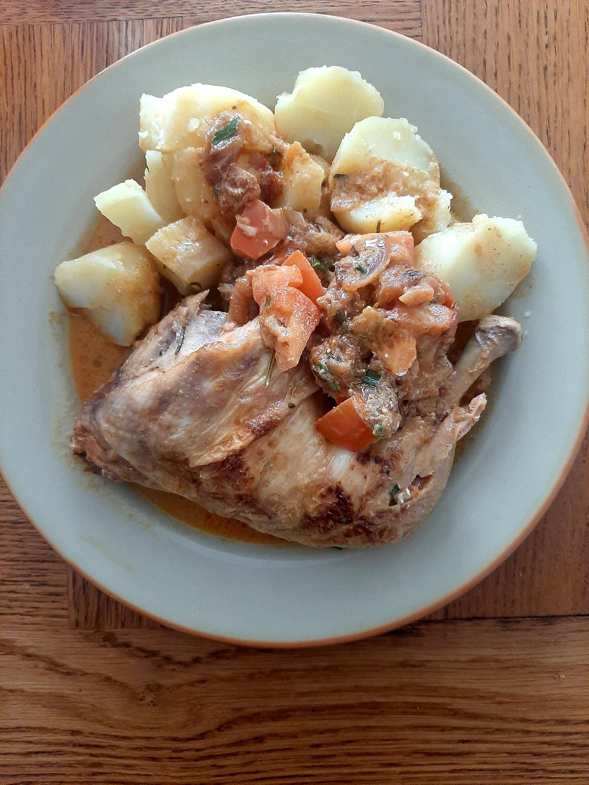 Cuisse de poulet aux pommes et ses pommes de terre - Recepten Cookeo | Moulinex
