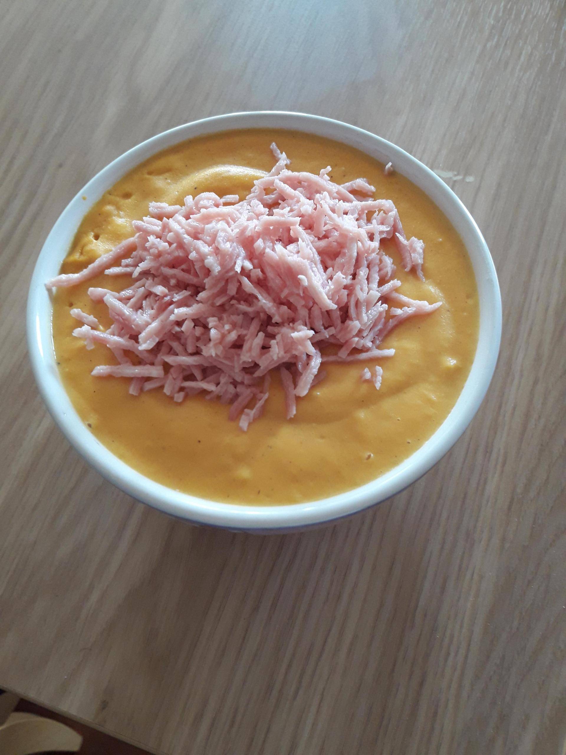 Velouté de butternut au râpé de jambon - Recepten Cookeo | Moulinex