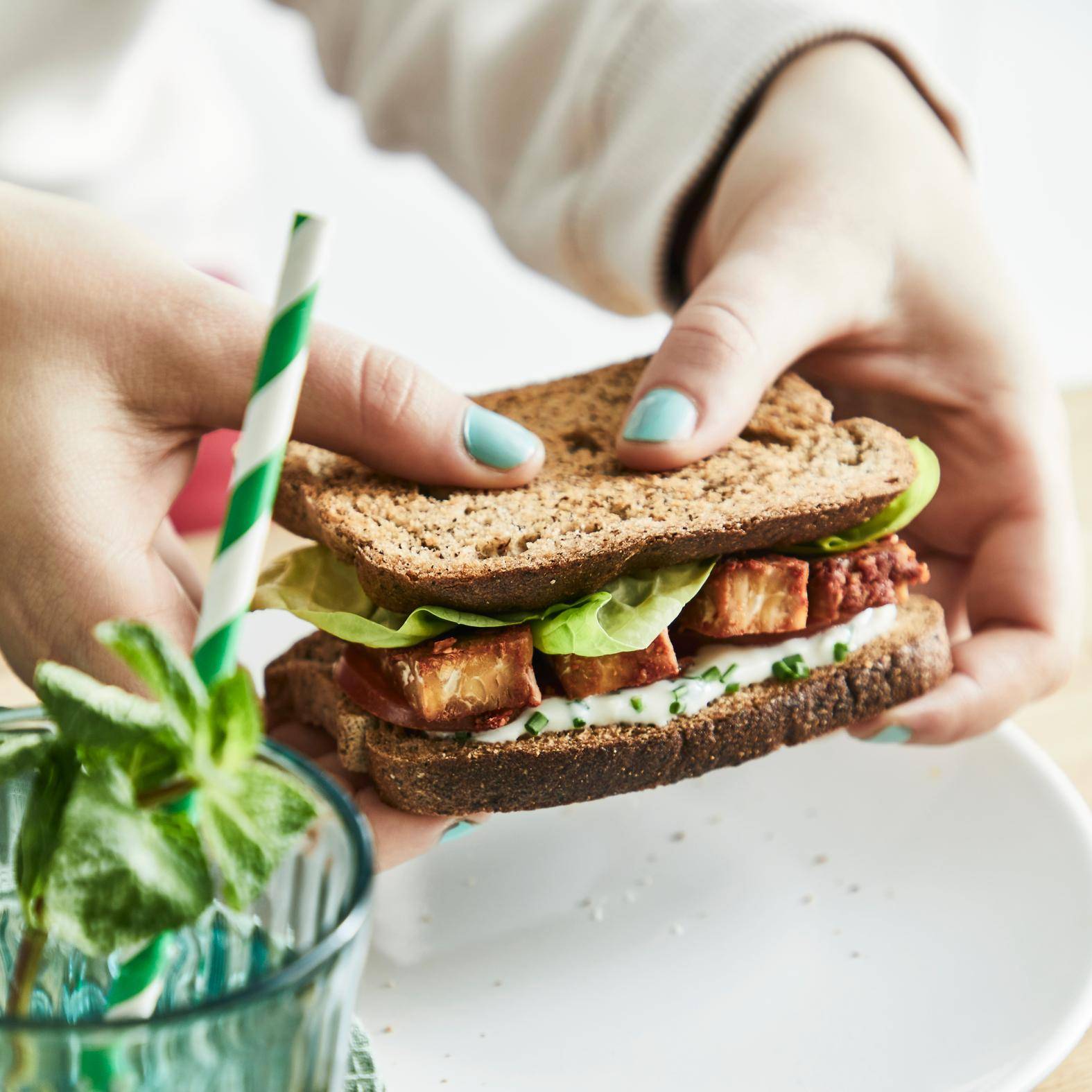 Sandwich au tempeh mariné - Recepten Cook'in One | Moulinex