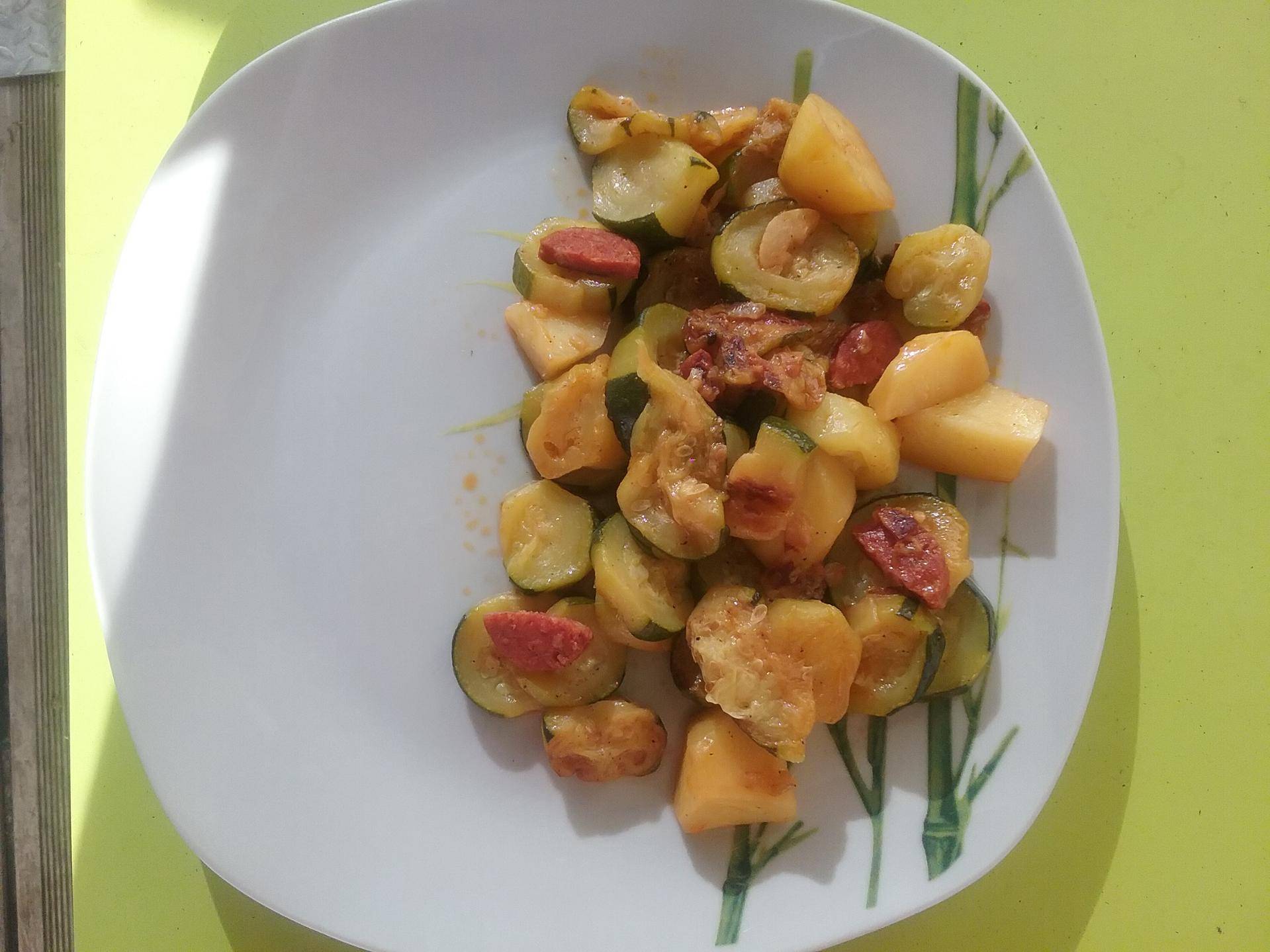 Courgettes fondantes à l'Espagnol - Recette Cookeo | Moulinex
