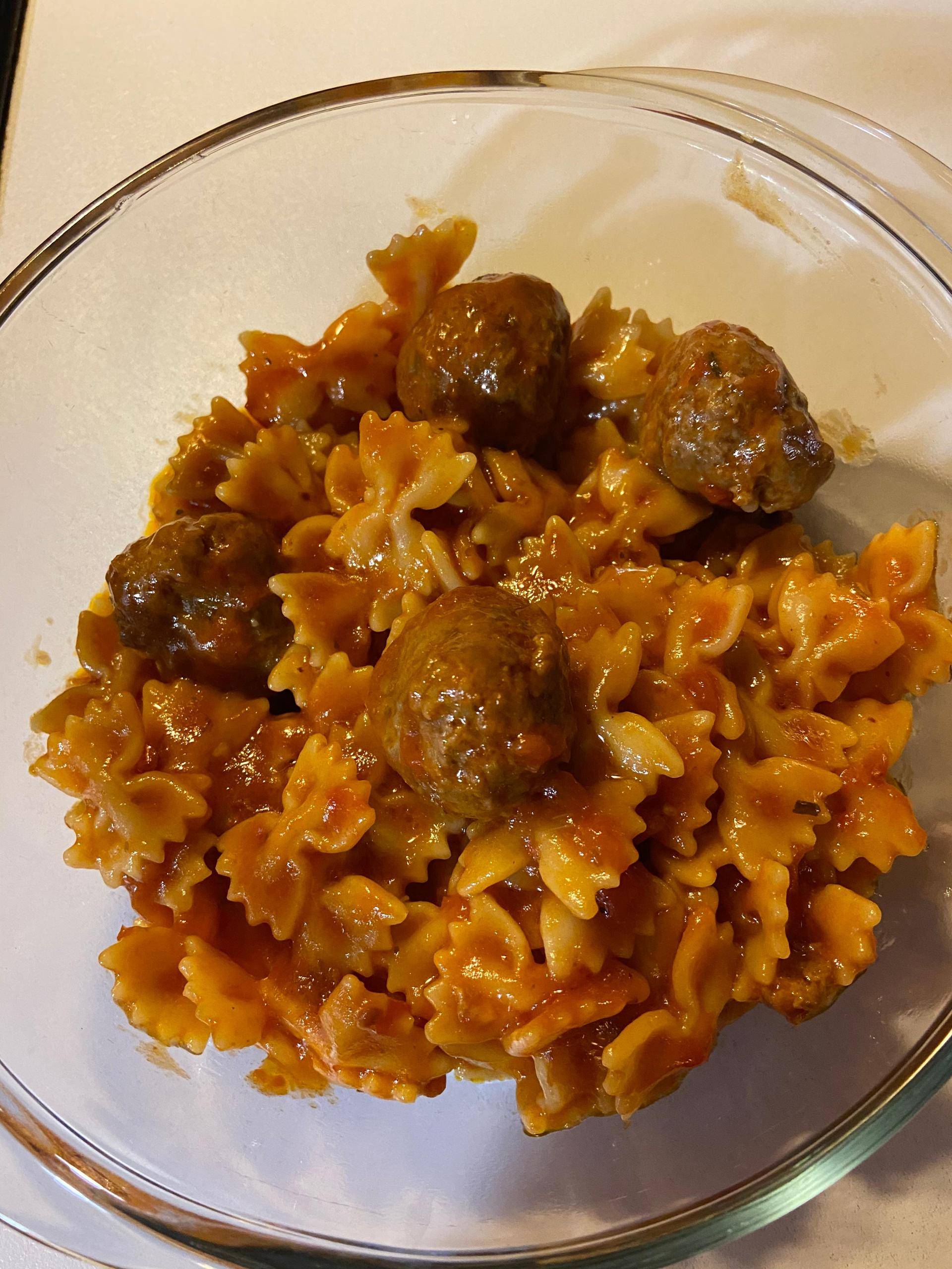 One pot pasta aux boulettes - Recepten Cookeo | Moulinex