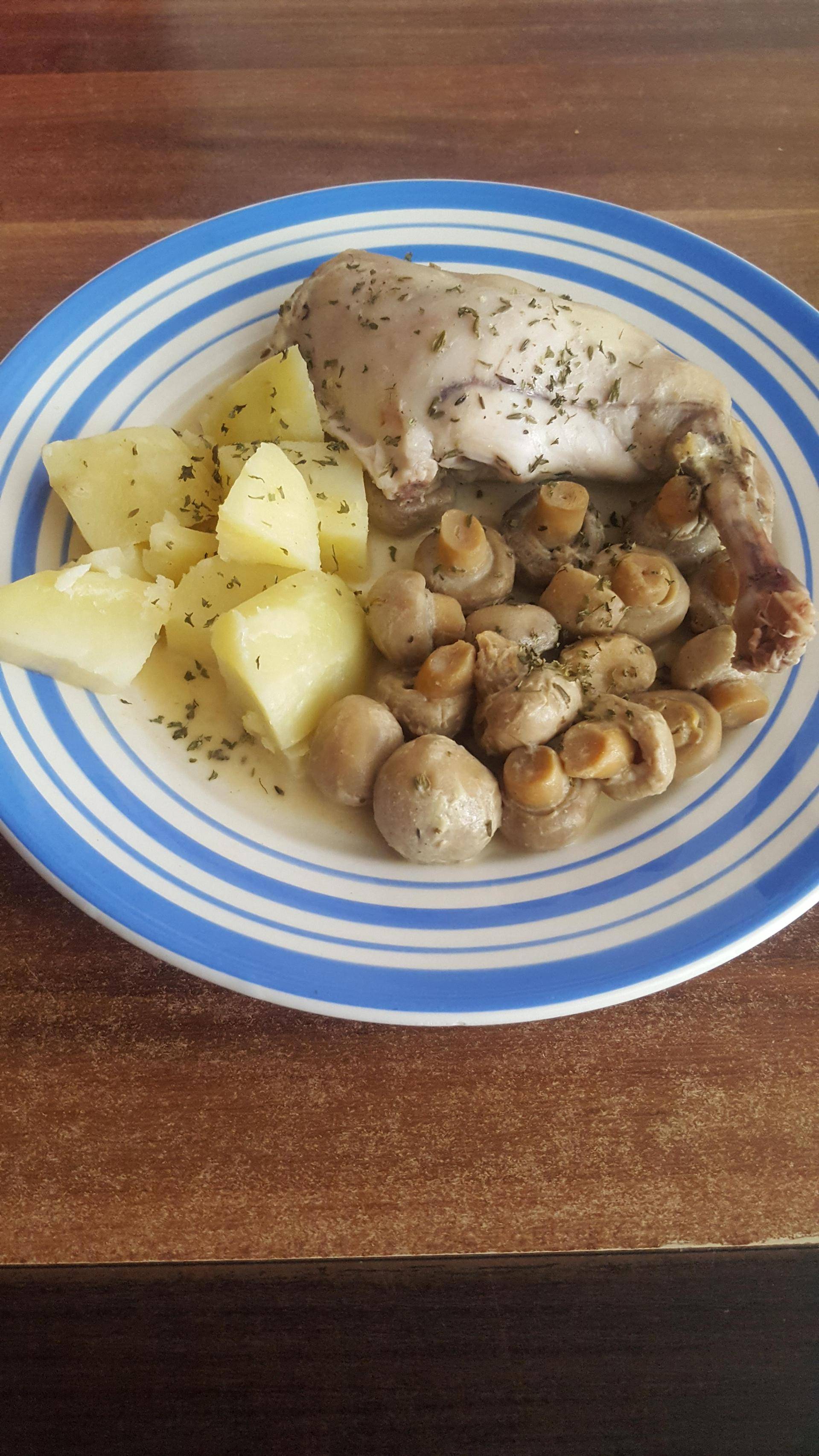 Lapin à la moutarde, crème de coco et champignons - Recepten Companion Connect | Moulinex