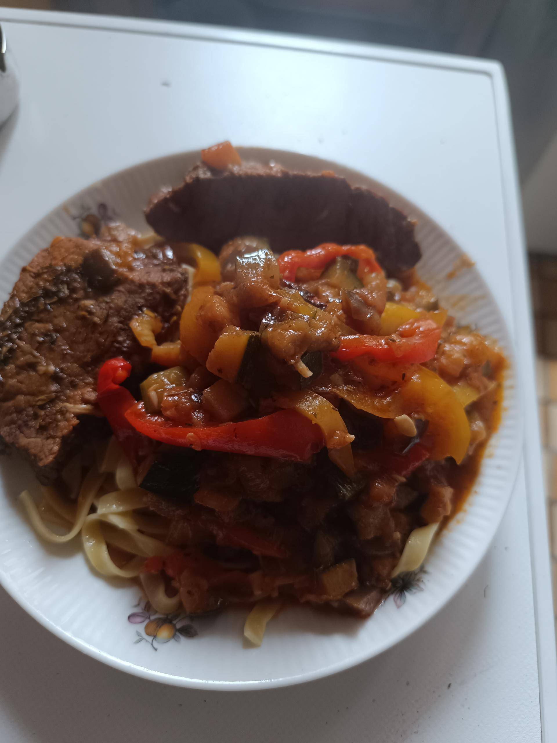 Filet mignon aux poivrons - Recepten Cookeo V3 | Moulinex