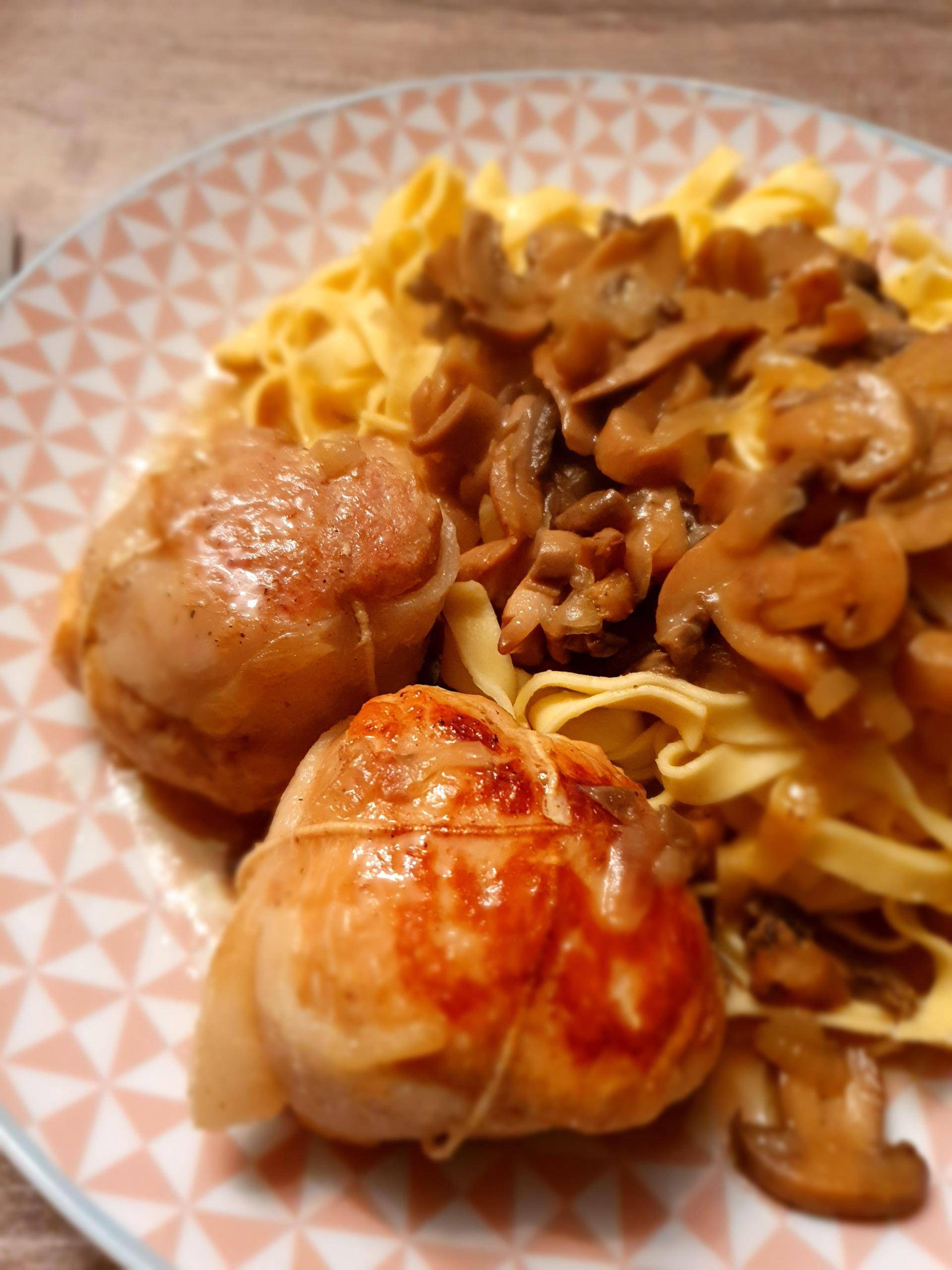 Paupiettes de poulet et champignon rapide - Recette Cookeo | Moulinex