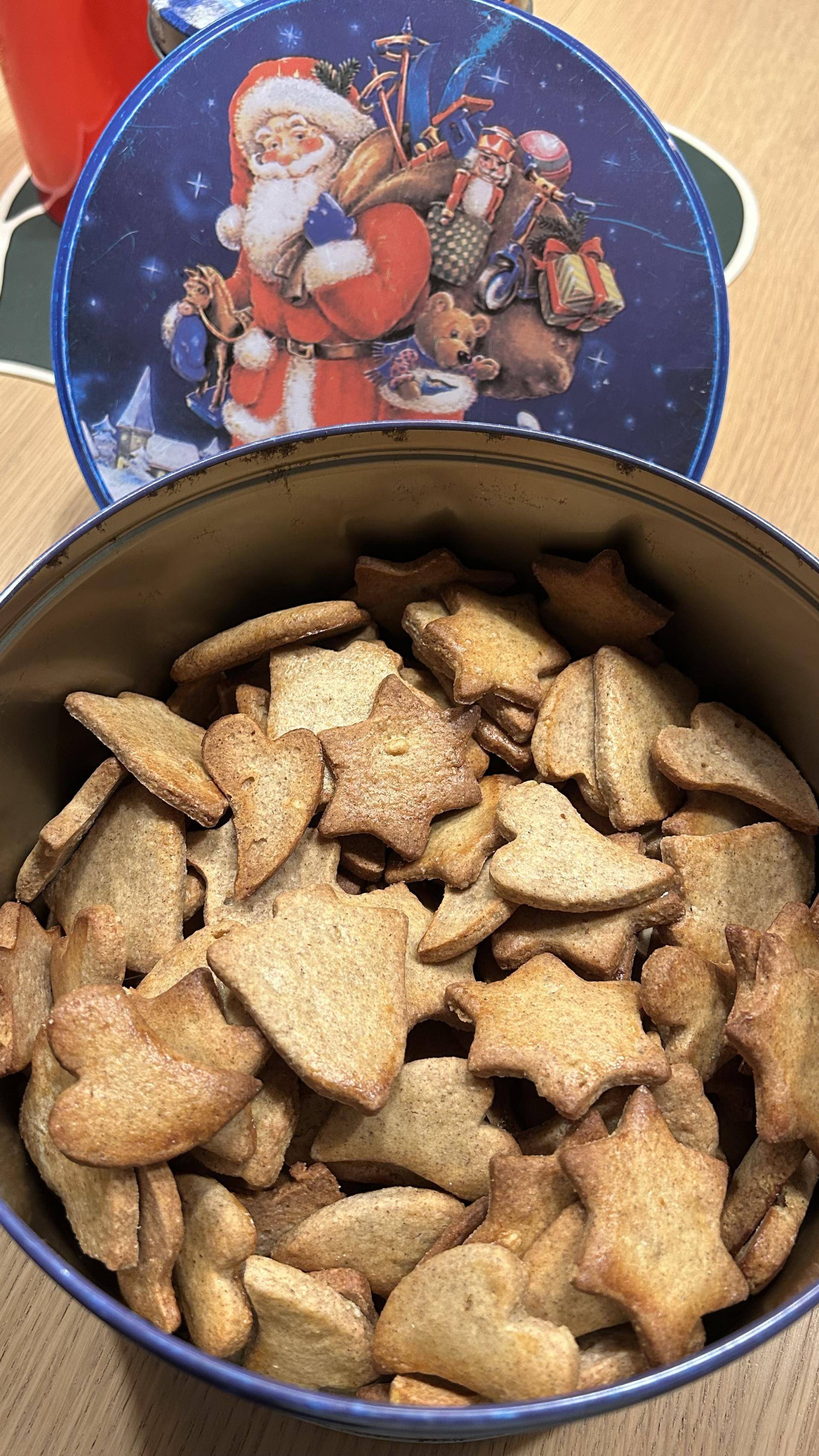 Sablés aux amandes et cannelle (schwoewebredle) - Recette Companion Connect XL | Moulinex