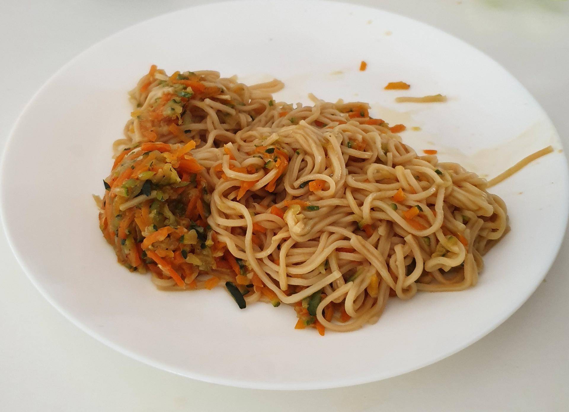 Nouilles chinoises au légumes - Recepten Cookeo | Moulinex