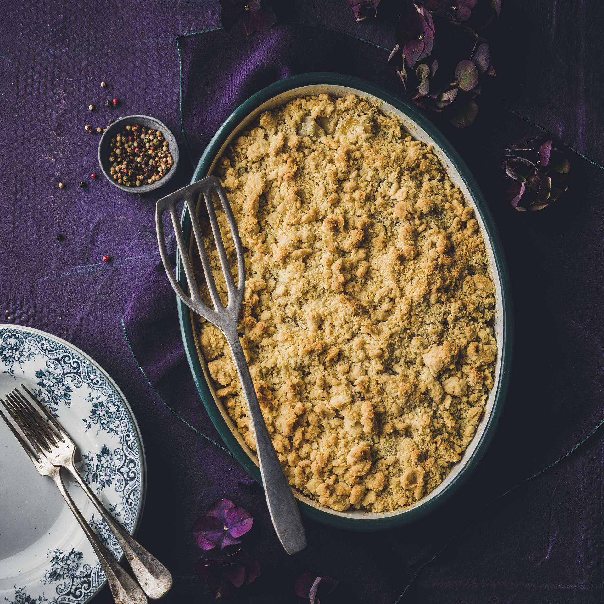 Crumble salé de rutabaga aux noisettes - Recette Companion | Moulinex