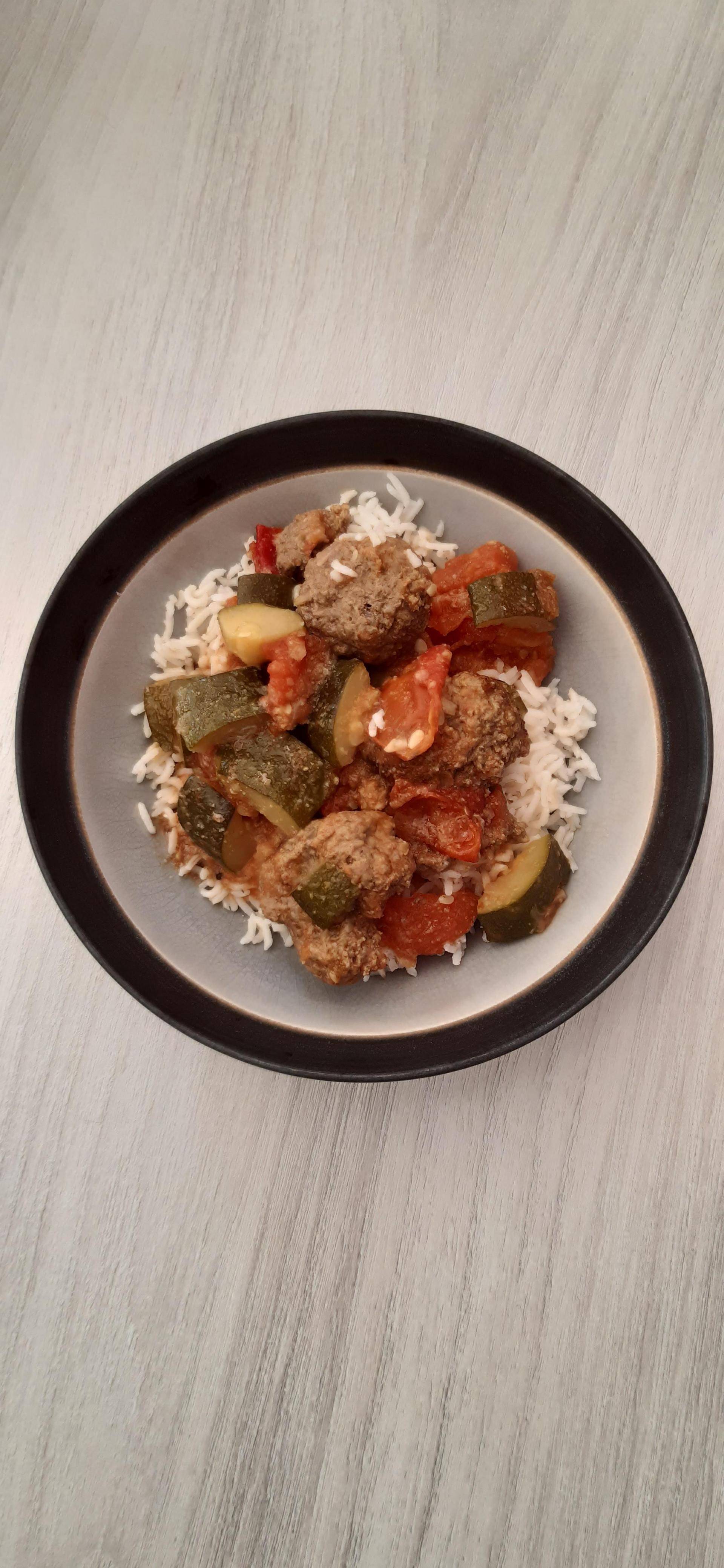 Boulettes de viande à l'orientale avec légumes - Recepten Cookeo V3 | Moulinex