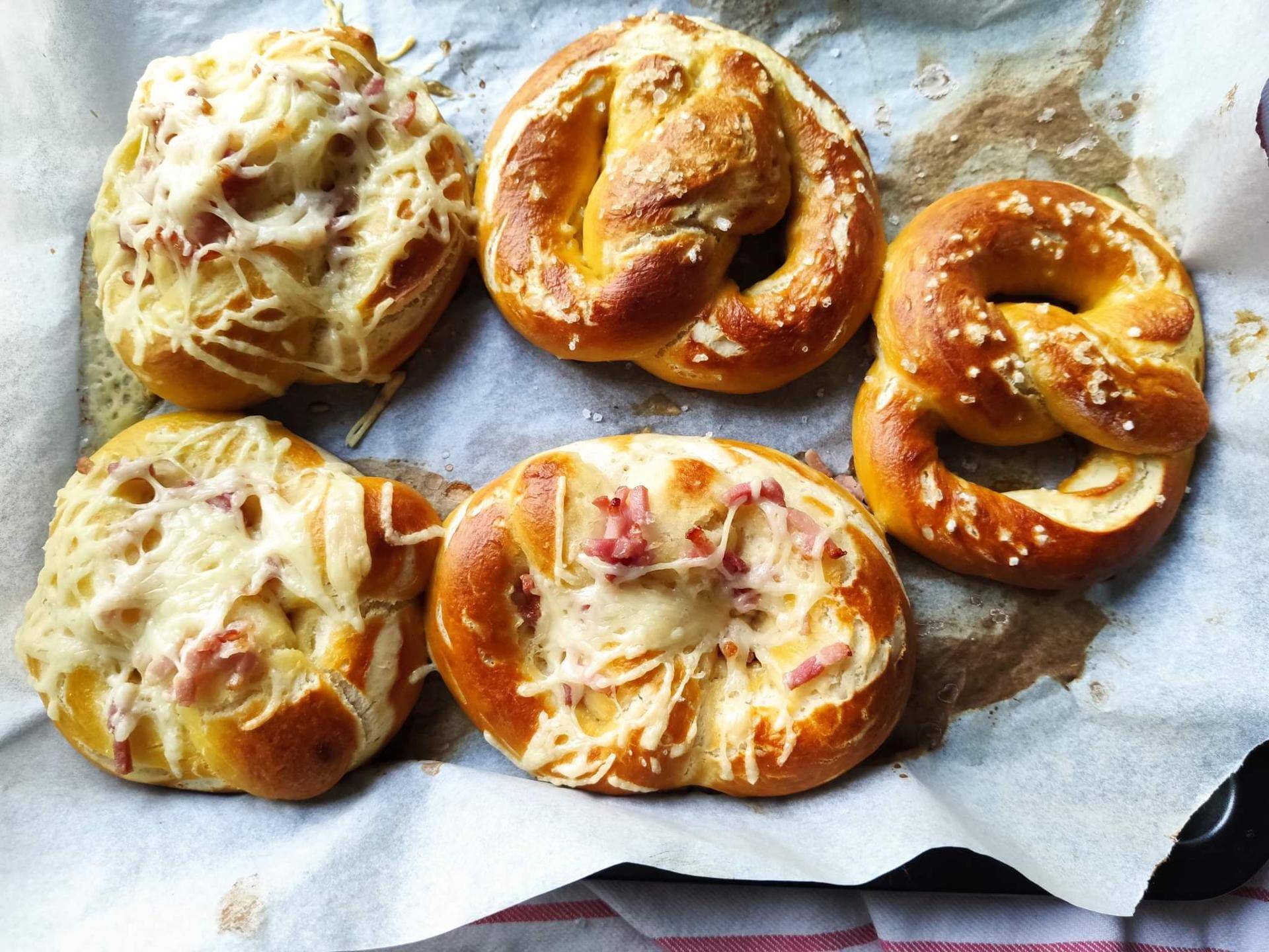 Bretzel d'Alsace - Recette Companion Connect XL | Moulinex