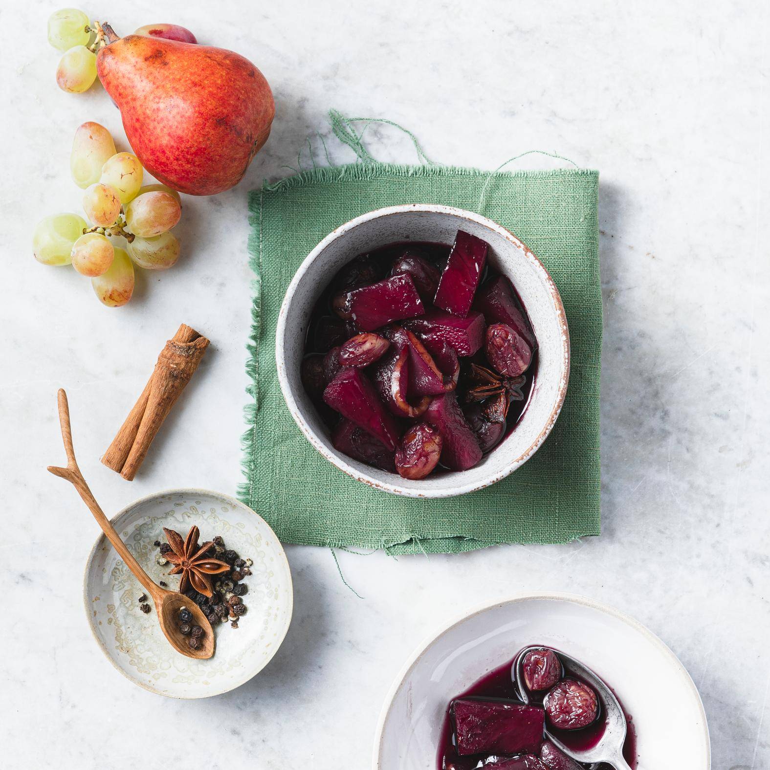 Fruits au vin rouge épicés - Recette Cookeo | Moulinex