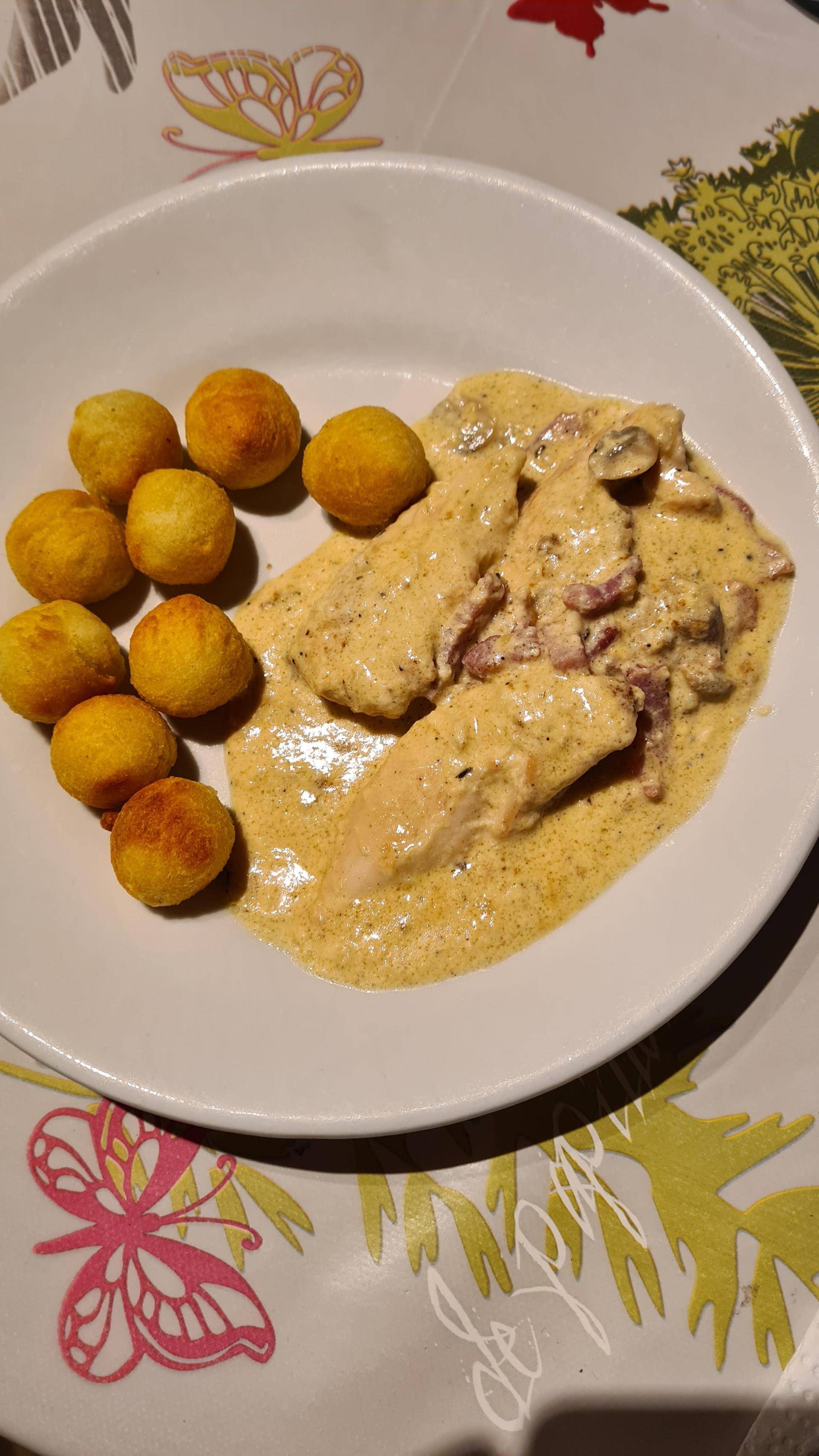 Aiguillettes de poulet sauce champignons, lardons et moutarde. - Recette Cookeo | Moulinex