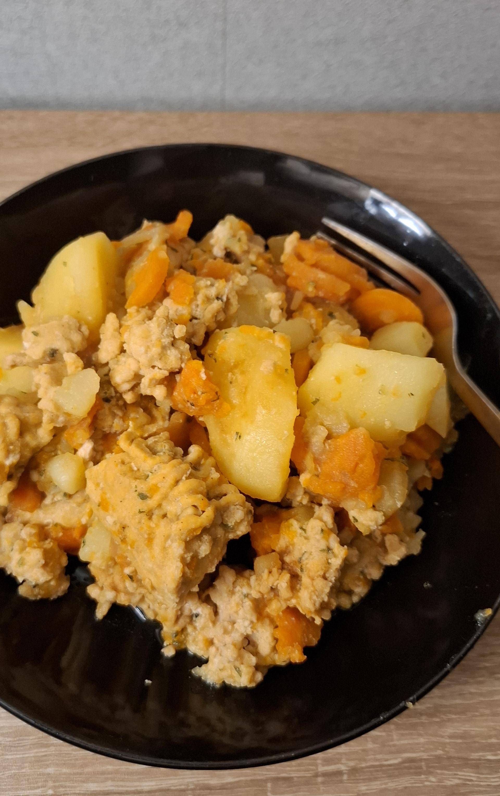 Poêle d’haché de volaille carottes pommes de terre. Sans matières grasses. - Recette Cookeo | Moulinex