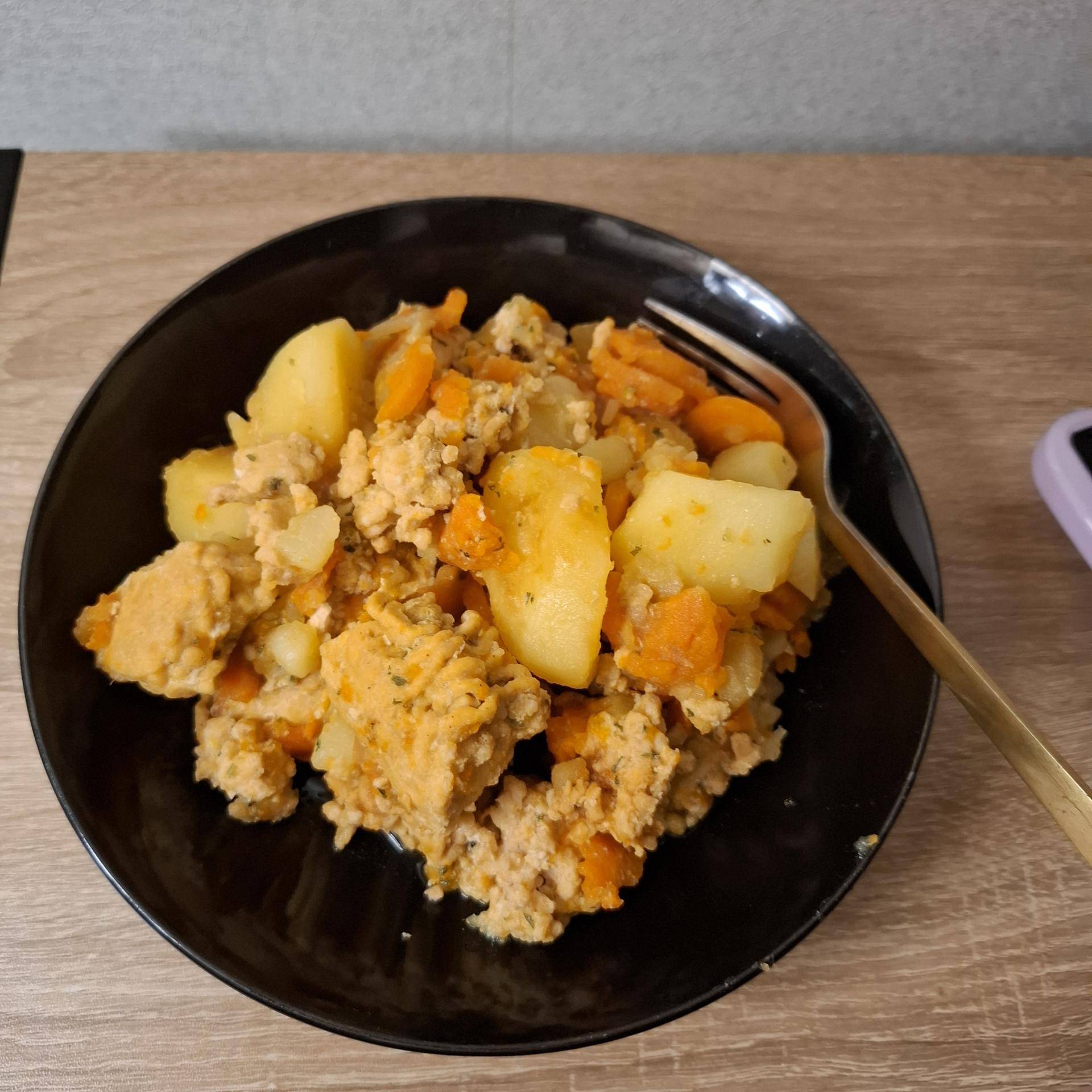 Poêle d’haché de volaille carottes pommes de terre. Sans matières grasses. - Recette Cookeo | Moulinex