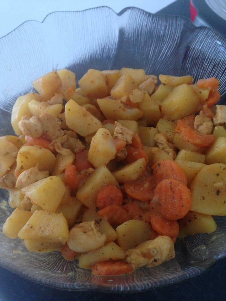 Aiguillettes de poulet, pommes de terre, carottes - Recette Cookeo | Moulinex