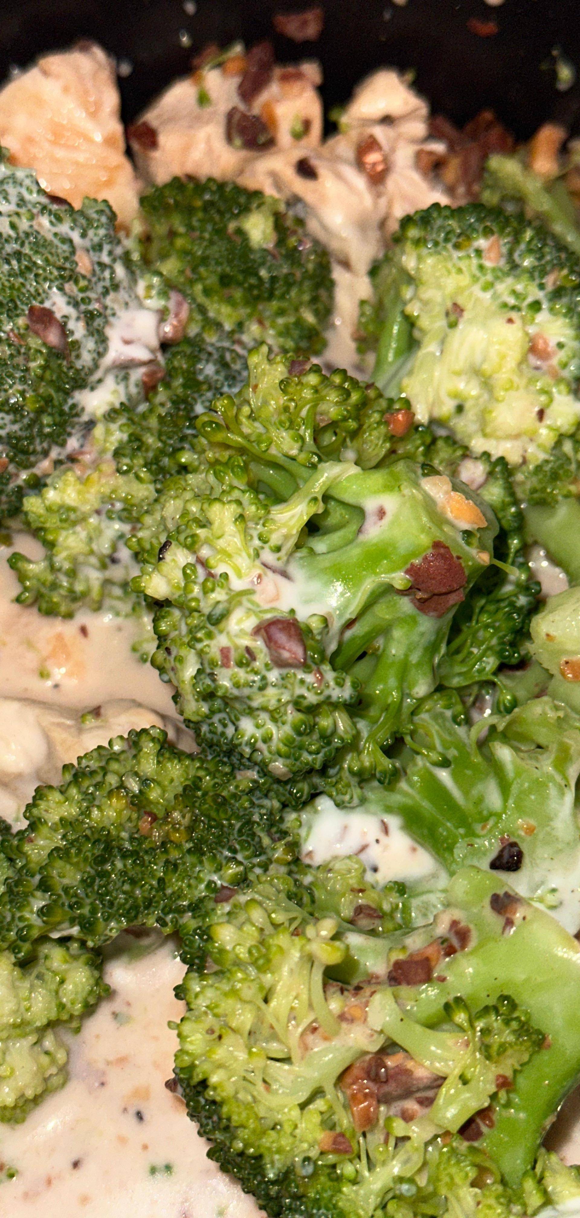 Poulet et brocoli aux amandes - Recette Cookeo | Moulinex