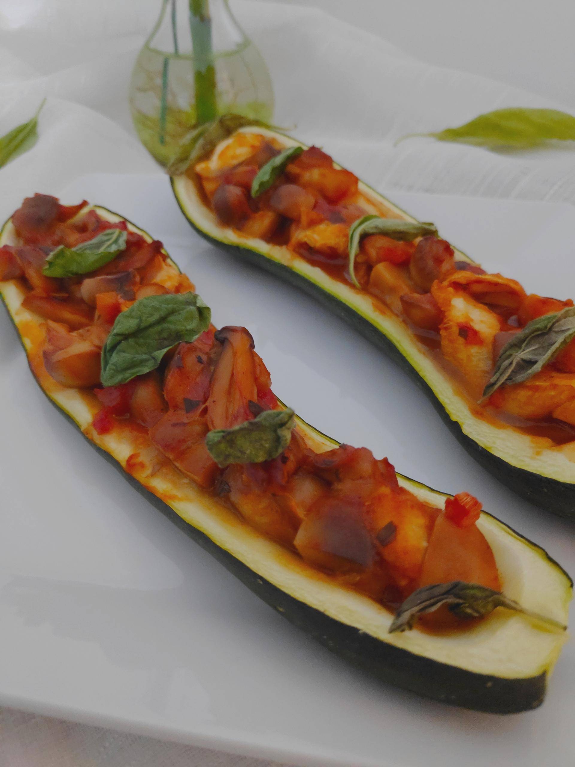 Courgette farcie au thon et à la tomate - Recepten Companion XL | Moulinex