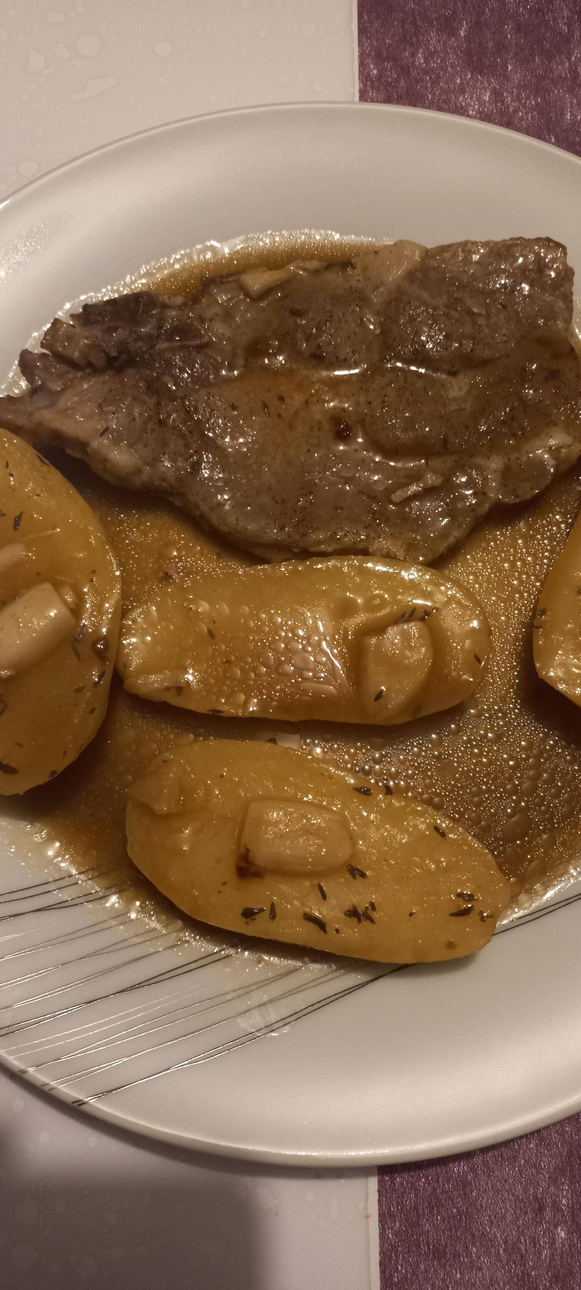 Côtes de porc ail et thym vapeur - Recepten Cookeo | Moulinex
