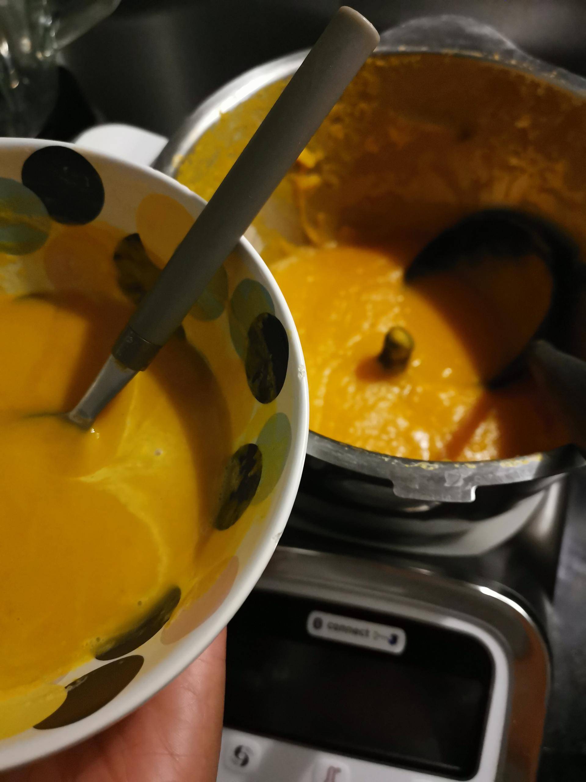 Soupe carotte et coco - Recette Companion Connect XL | Moulinex