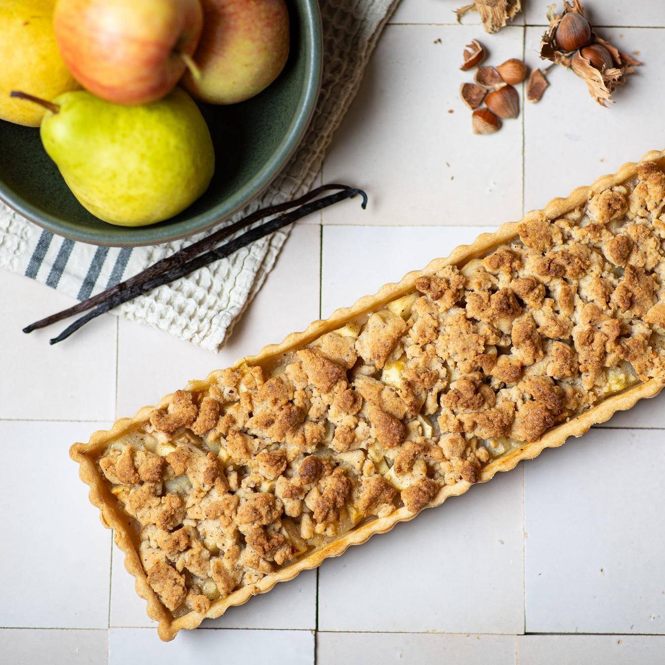 Tarte aux pommes et aux poires façon crumble aux noisettes - Recepten Kitchen Machines Touch/Touch + | Moulinex