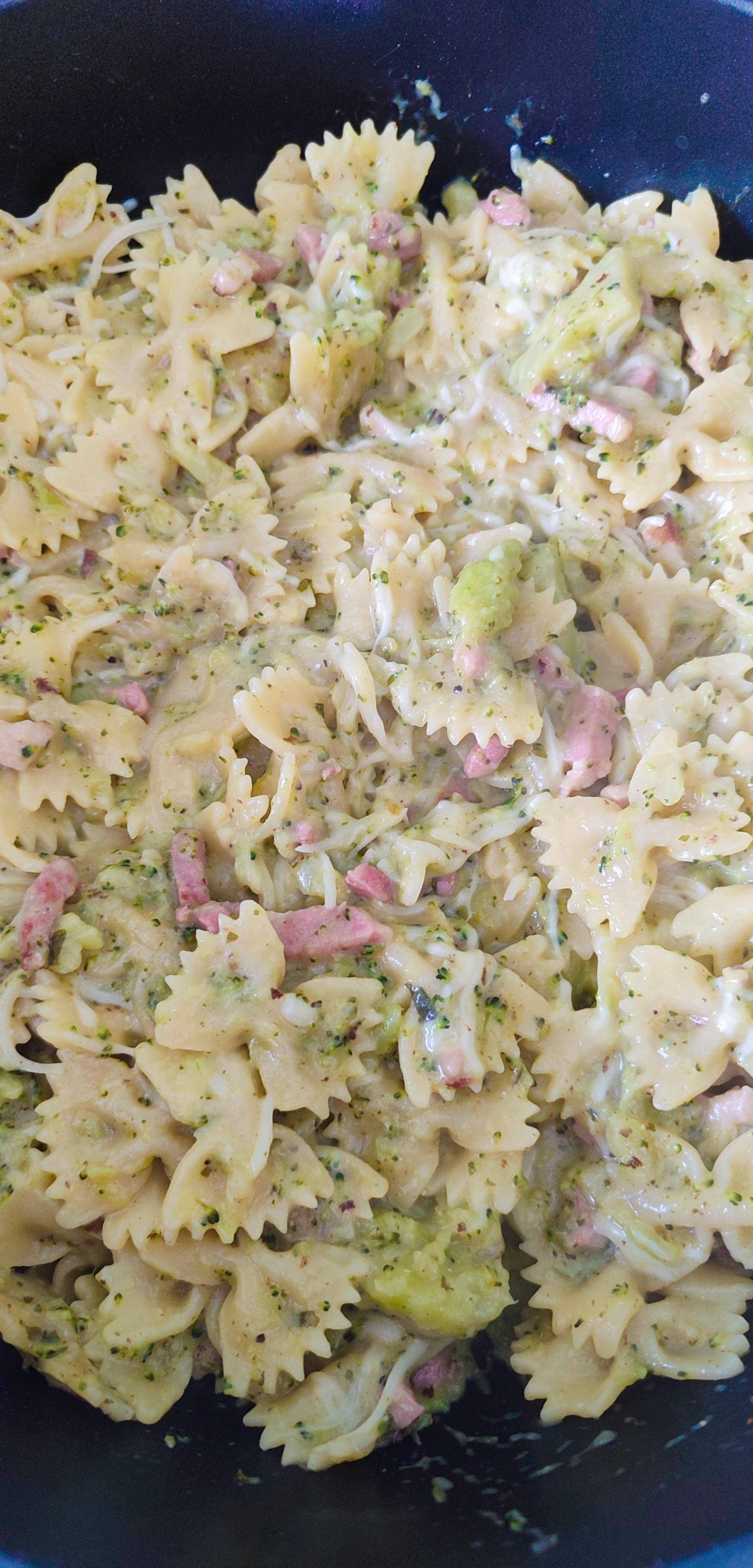 One pot pasta brocolis et lardons - Recette Cookeo 9in1 | Moulinex