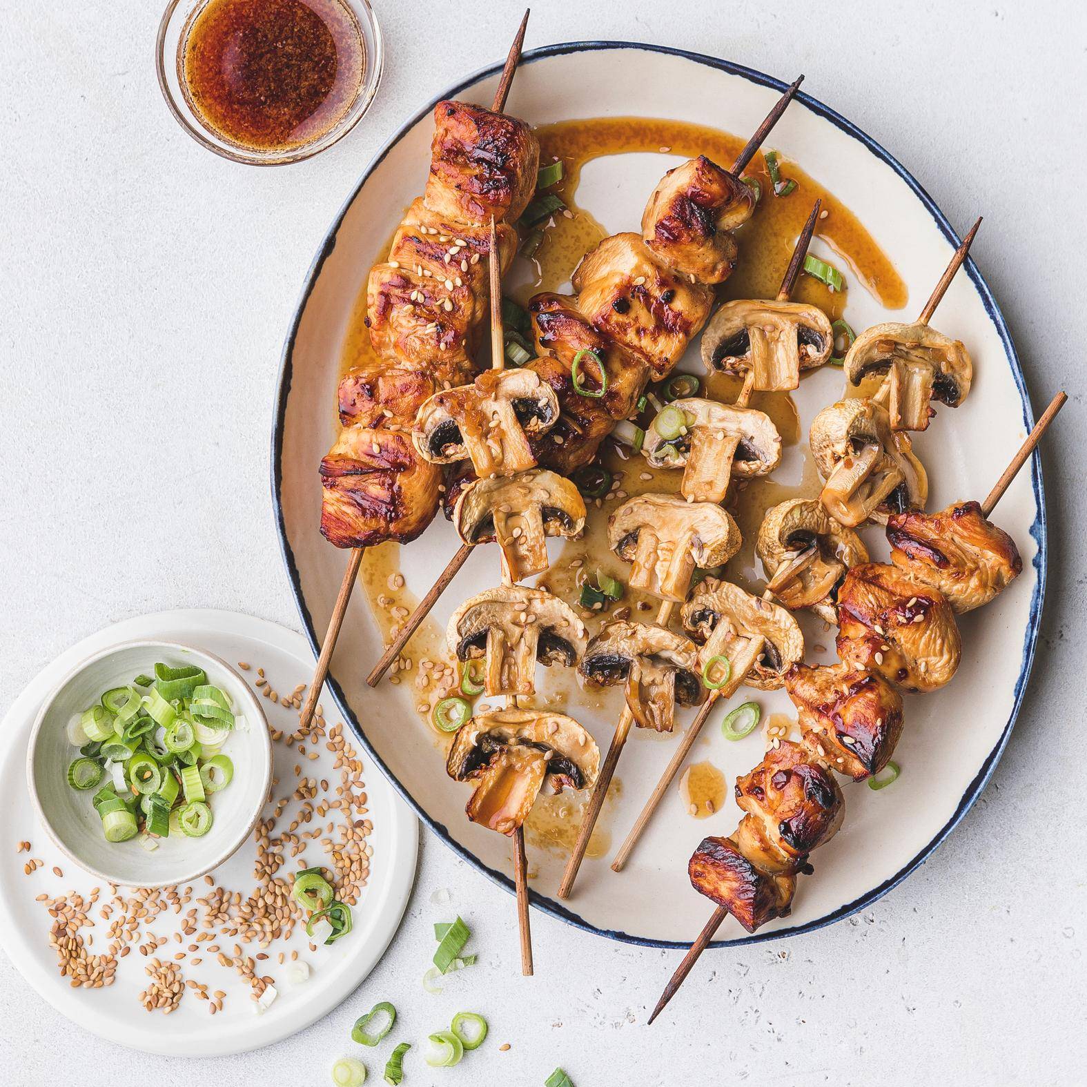 Brochettes yakitori de poulet et champignons - Recette Dual EasyFry&Grill | Moulinex