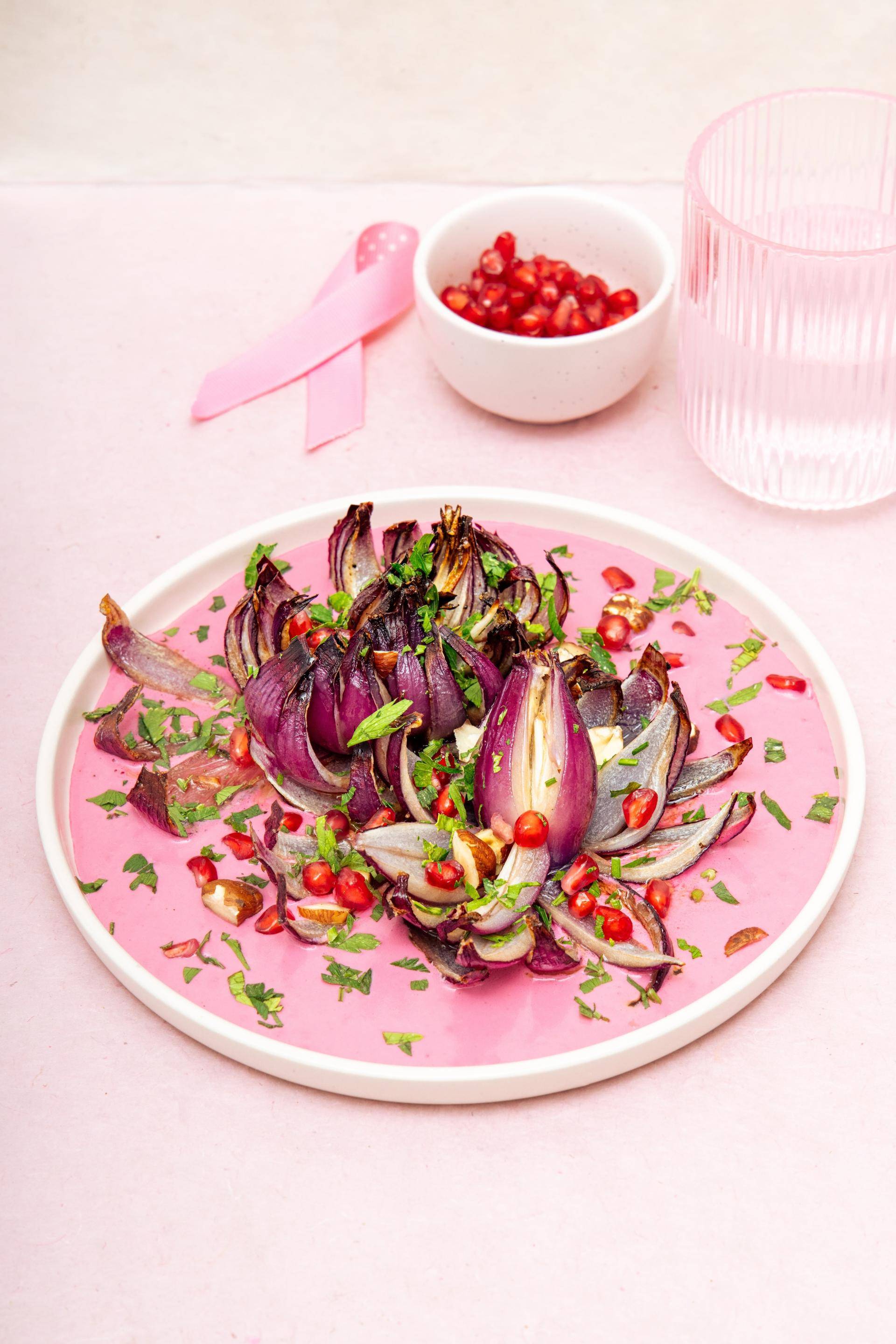 Oignons rouges rôtis & labneh rose - Recette Easy Fry Compact | Moulinex