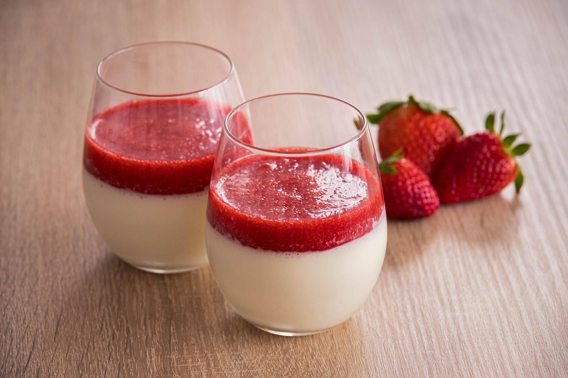 Panna cotta vanille et son coulis de fraises - Recepten Cookeo | Moulinex